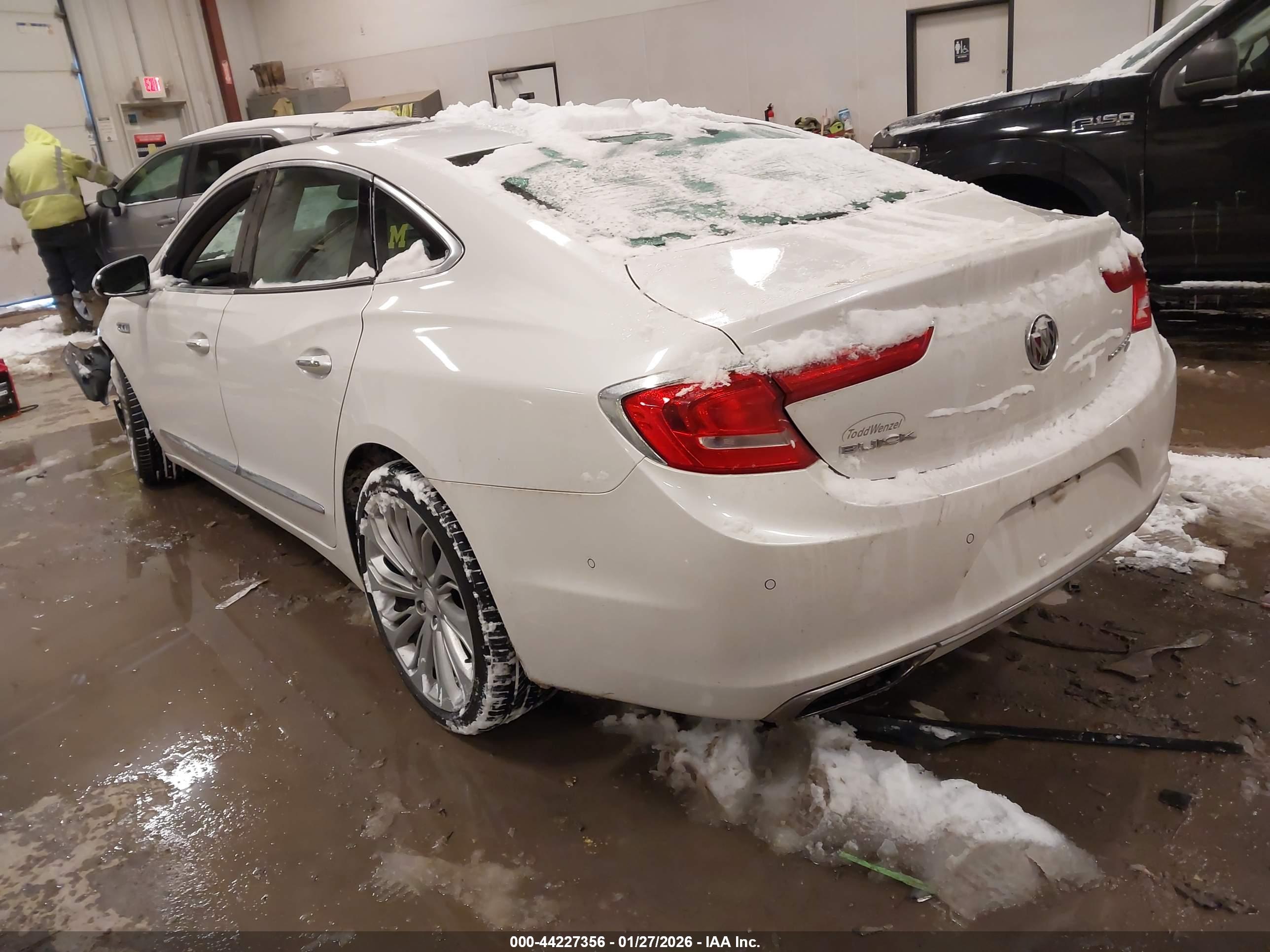 BUICK LACROSSE image 3