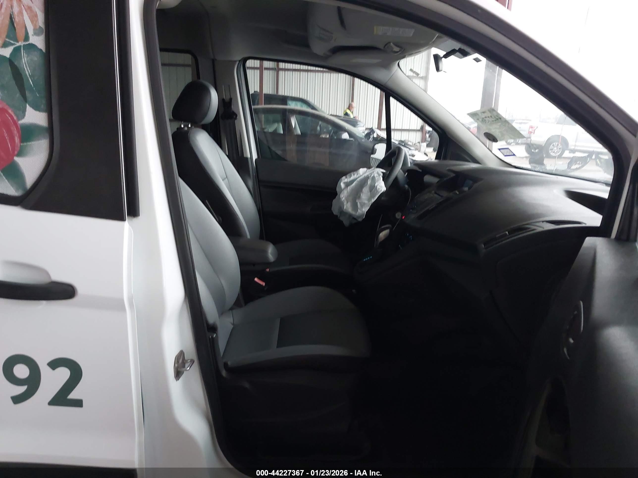 FORD TRANSIT image 5
