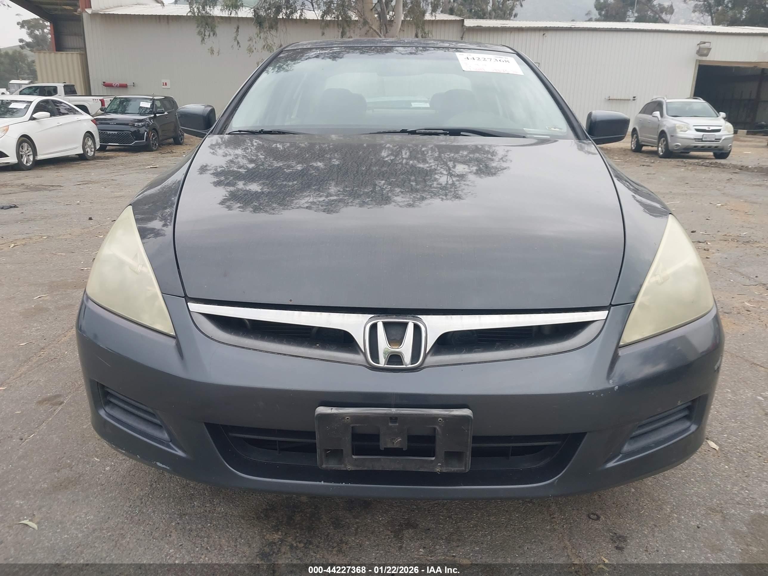 HONDA ACCORD image 6