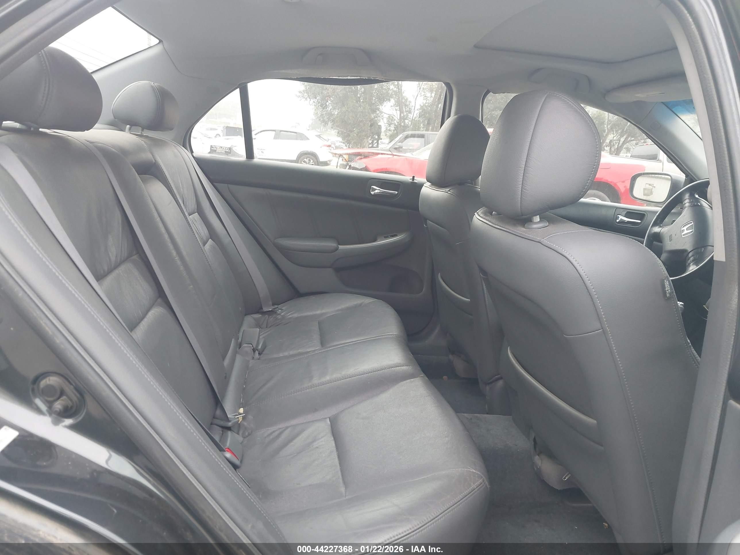 HONDA ACCORD image 8