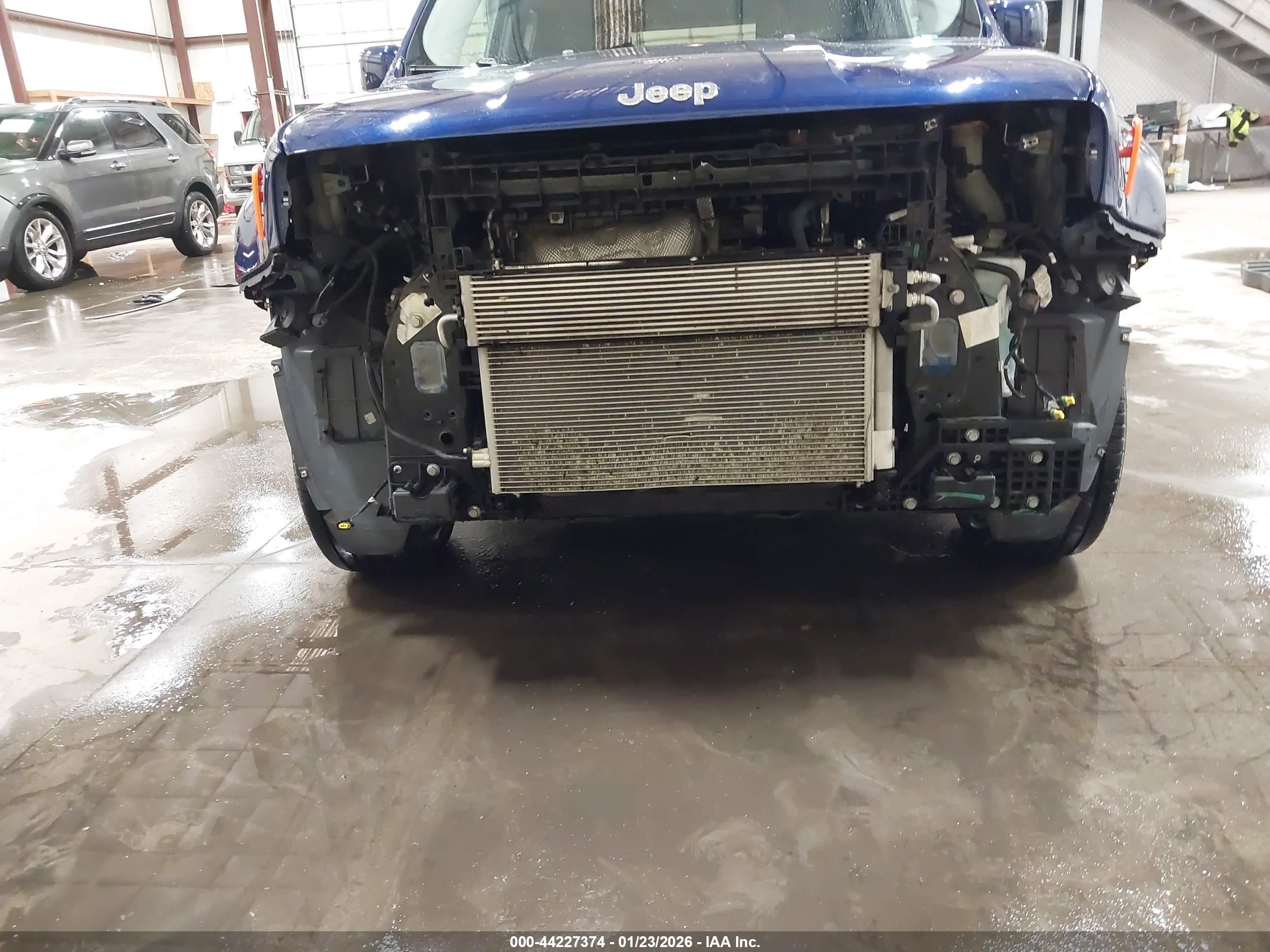JEEP RENEGADE image 6