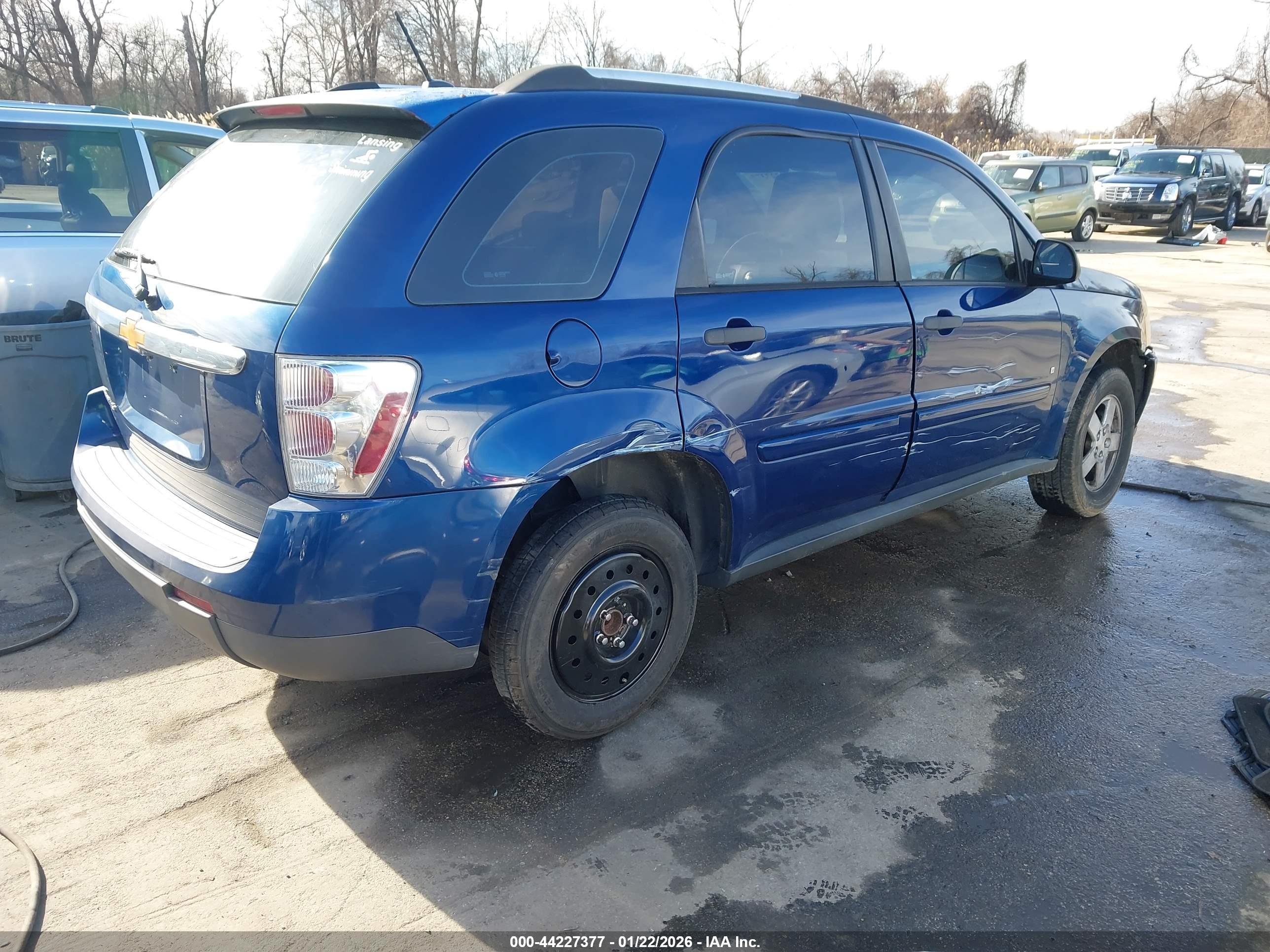 CHEVROLET EQUINOX image 4