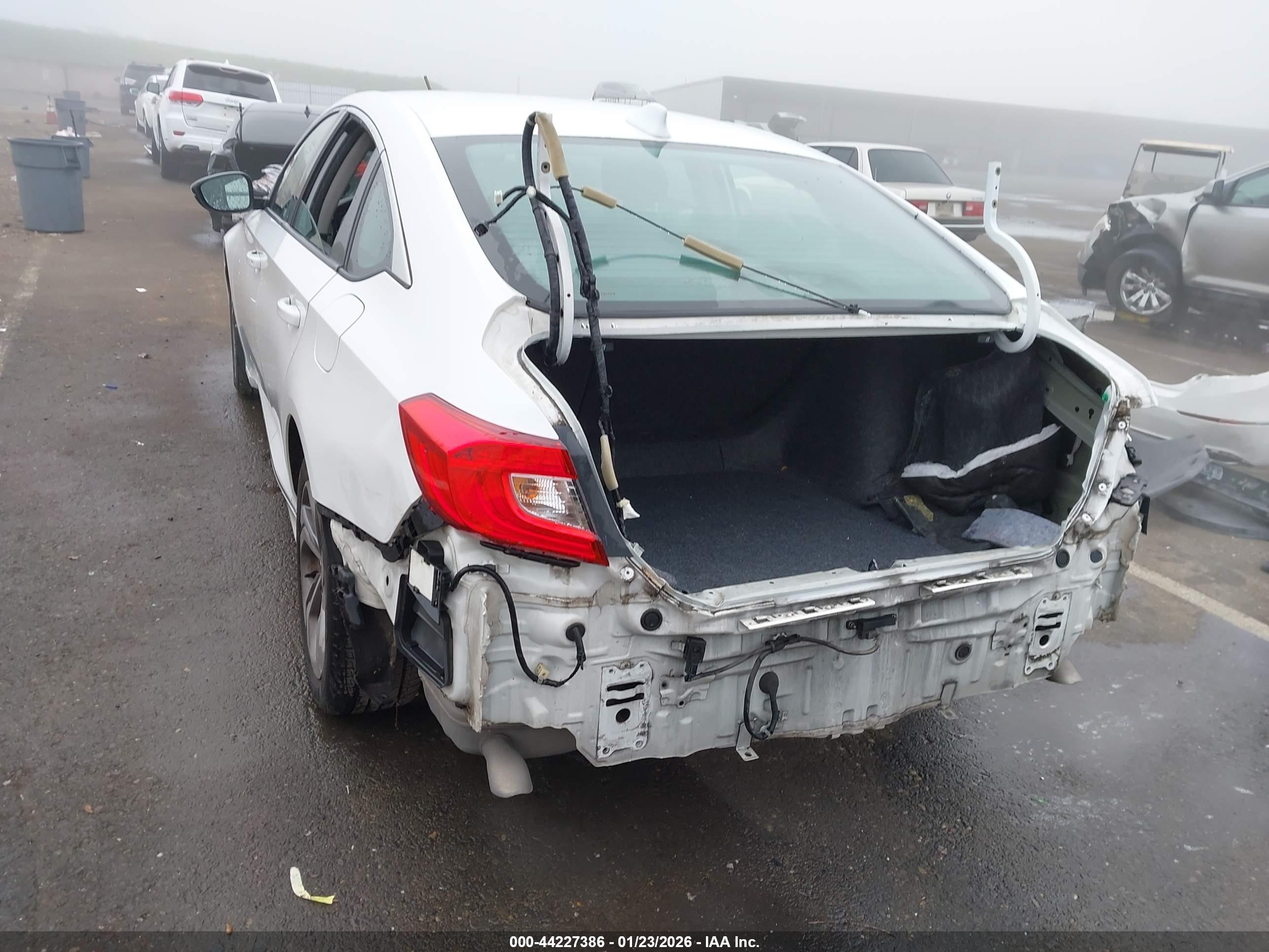 HONDA ACCORD image 3