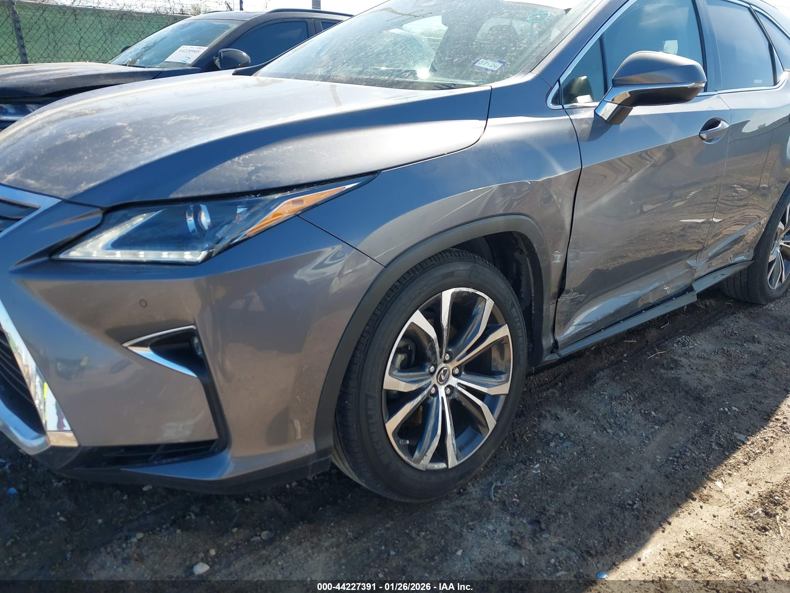 LEXUS RX image 6