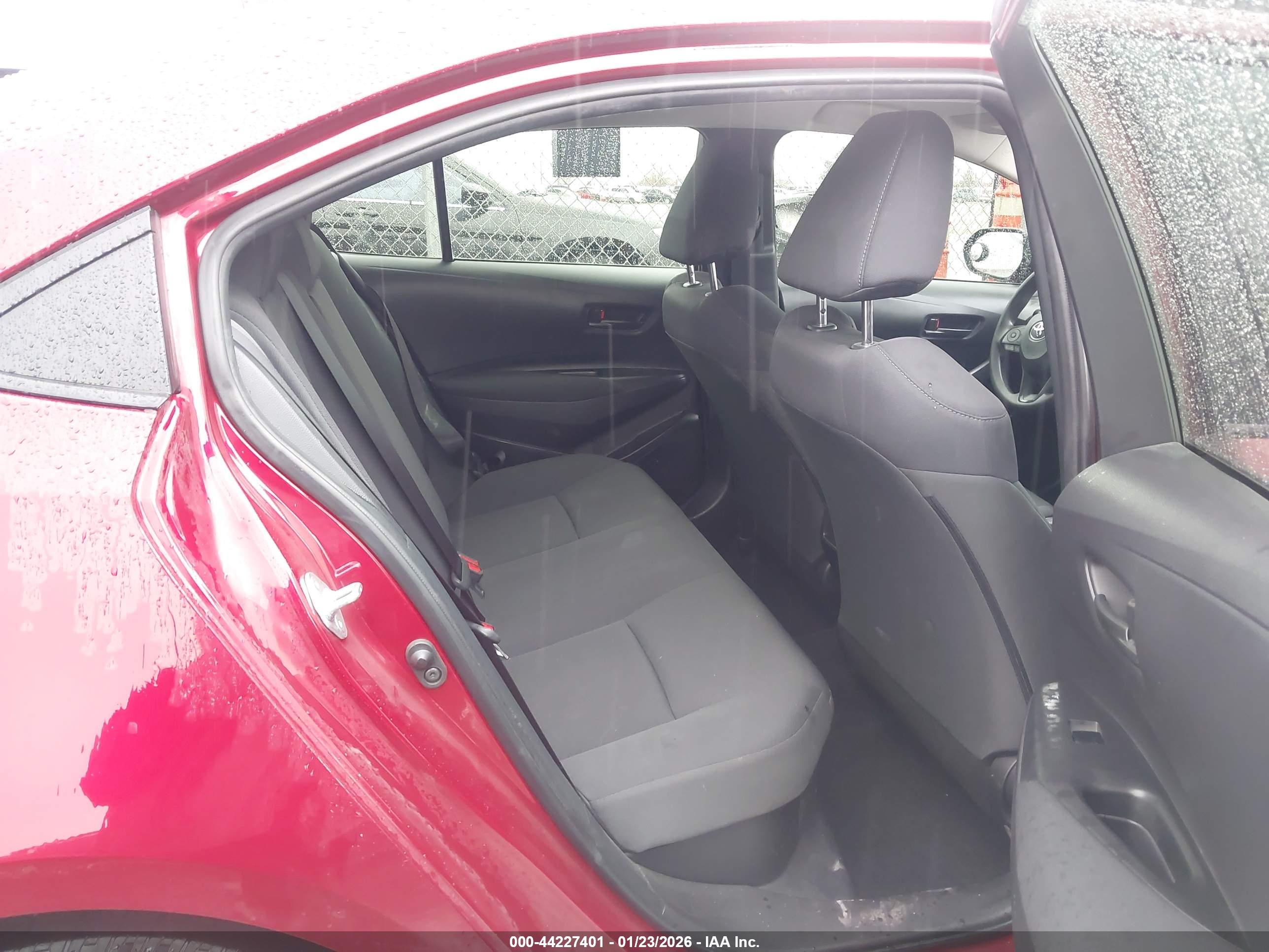 TOYOTA COROLLA image 8