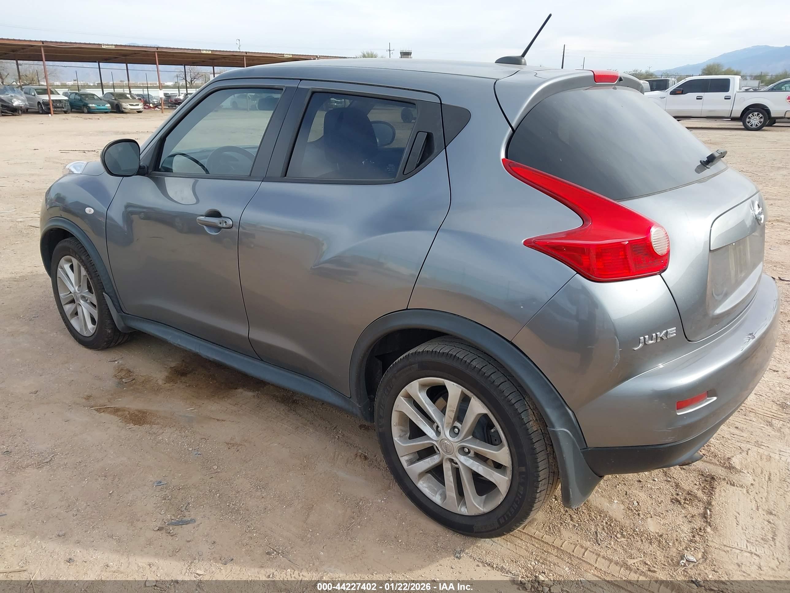 NISSAN JUKE image 3