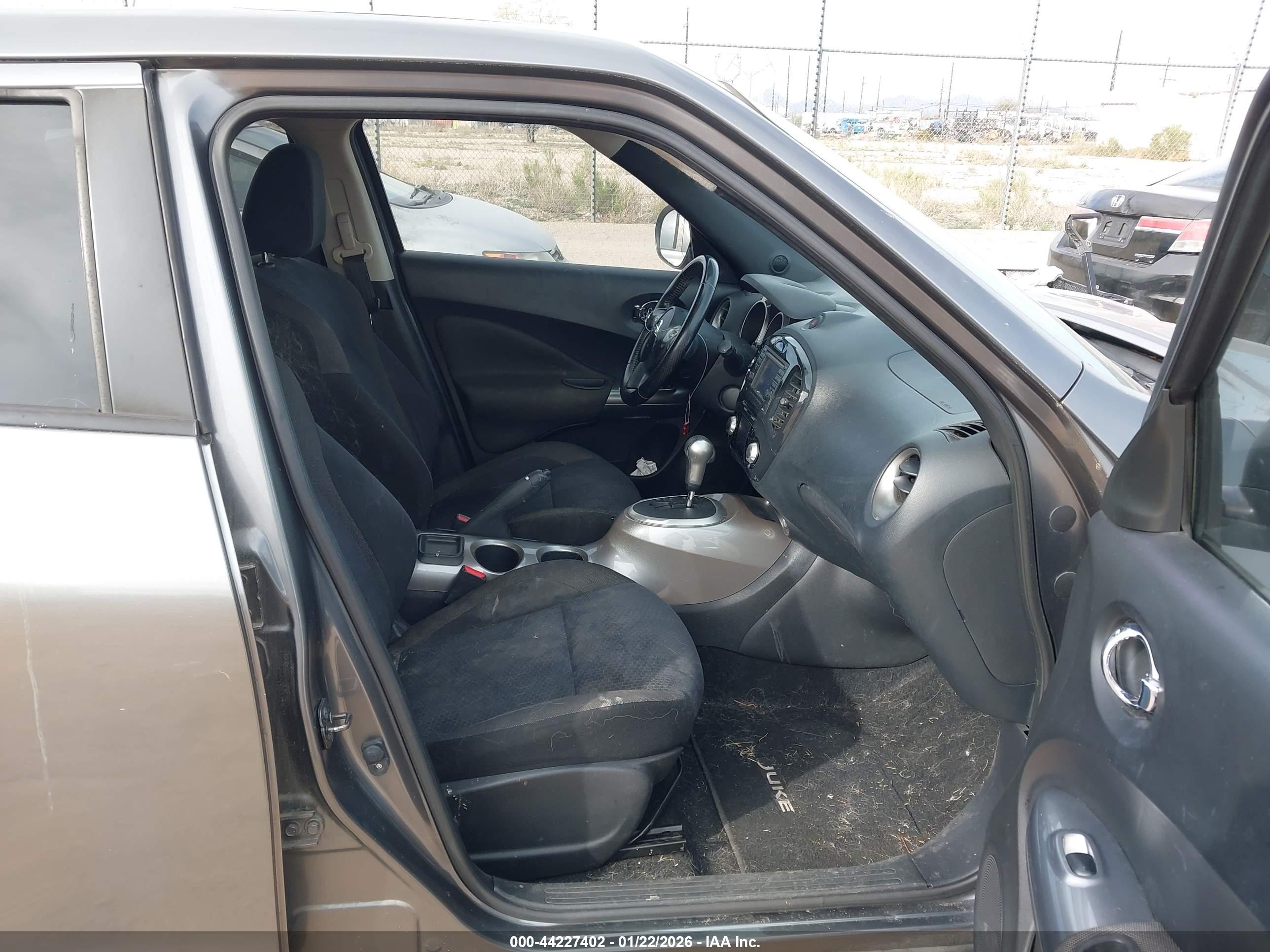 NISSAN JUKE image 5