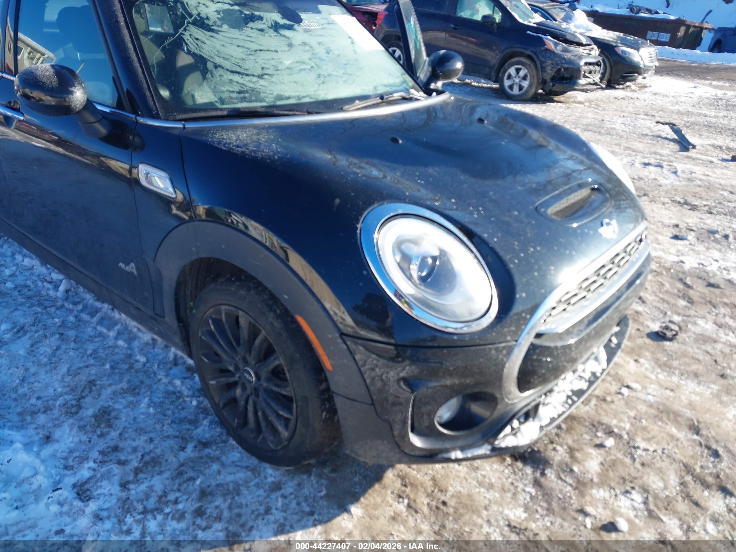 MINI CLUBMAN image 6