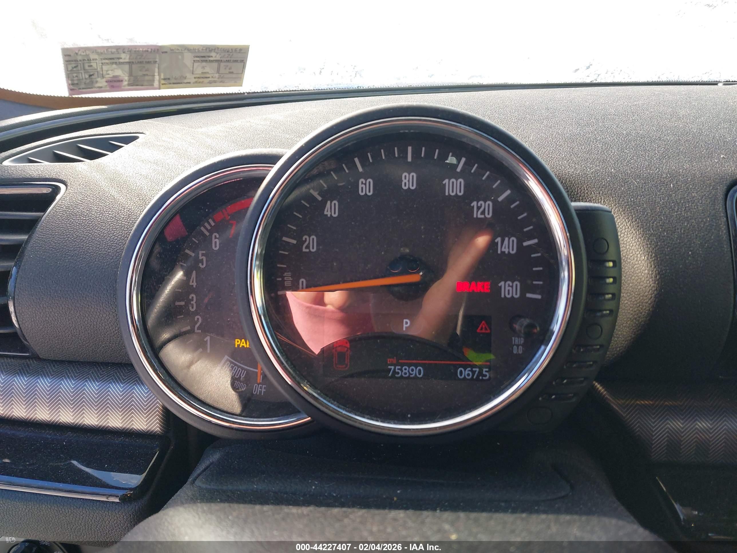 MINI CLUBMAN image 7