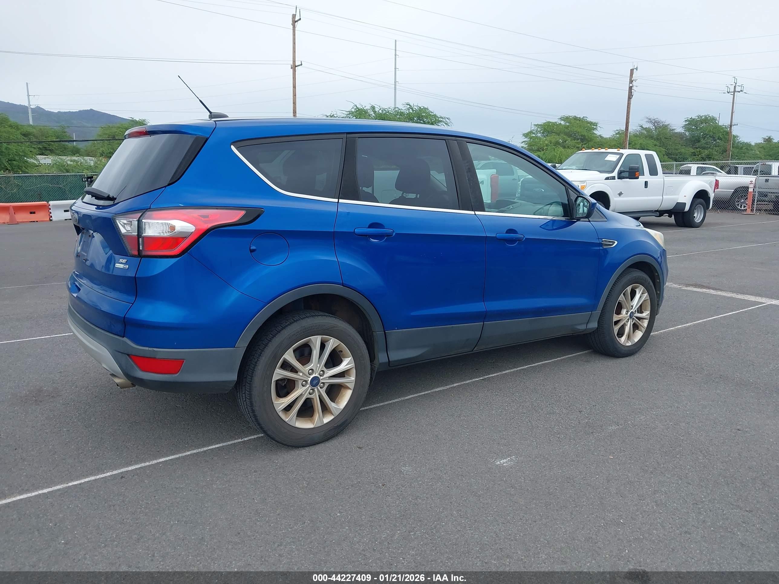 FORD ESCAPE image 4