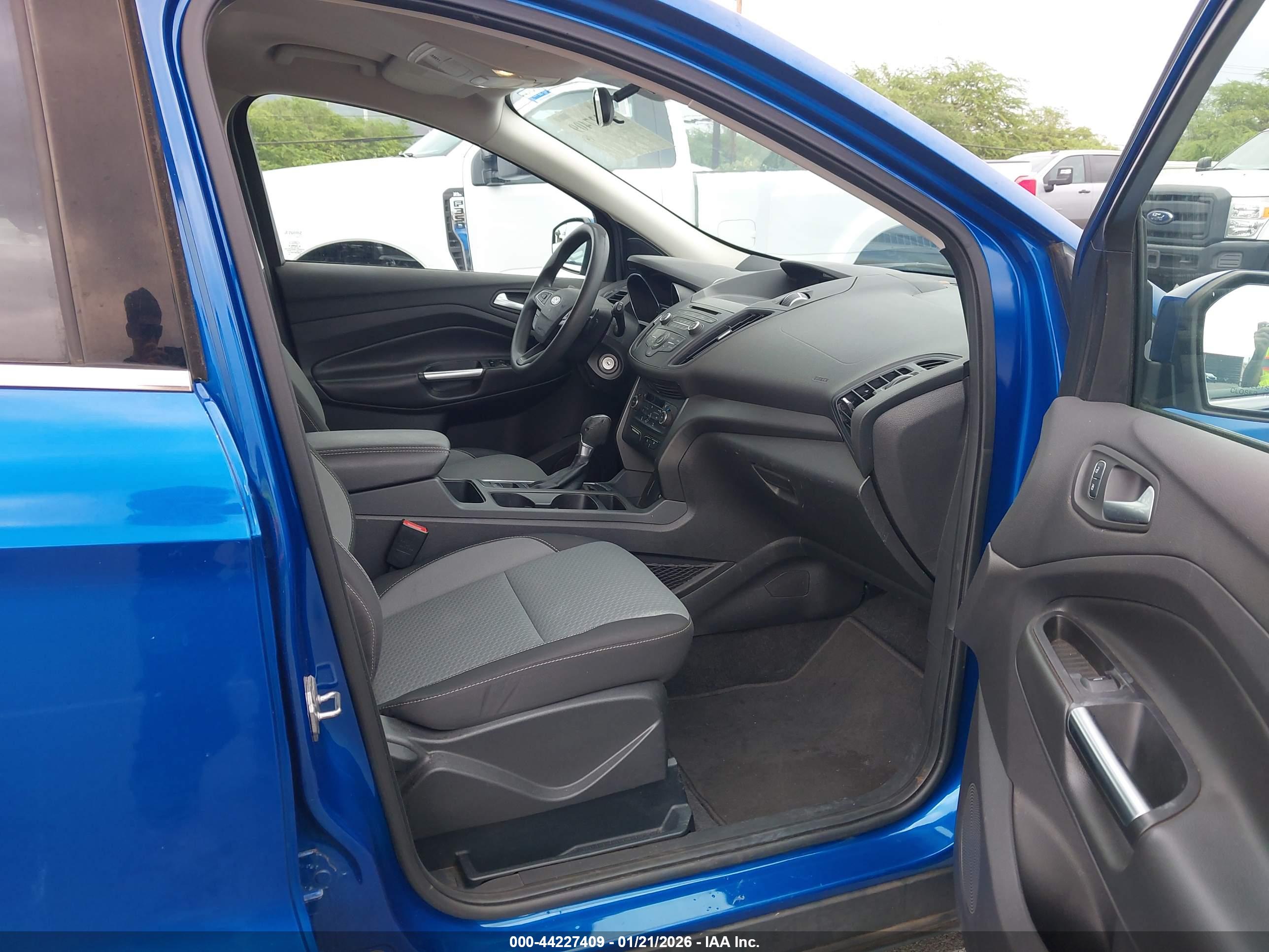 FORD ESCAPE image 5