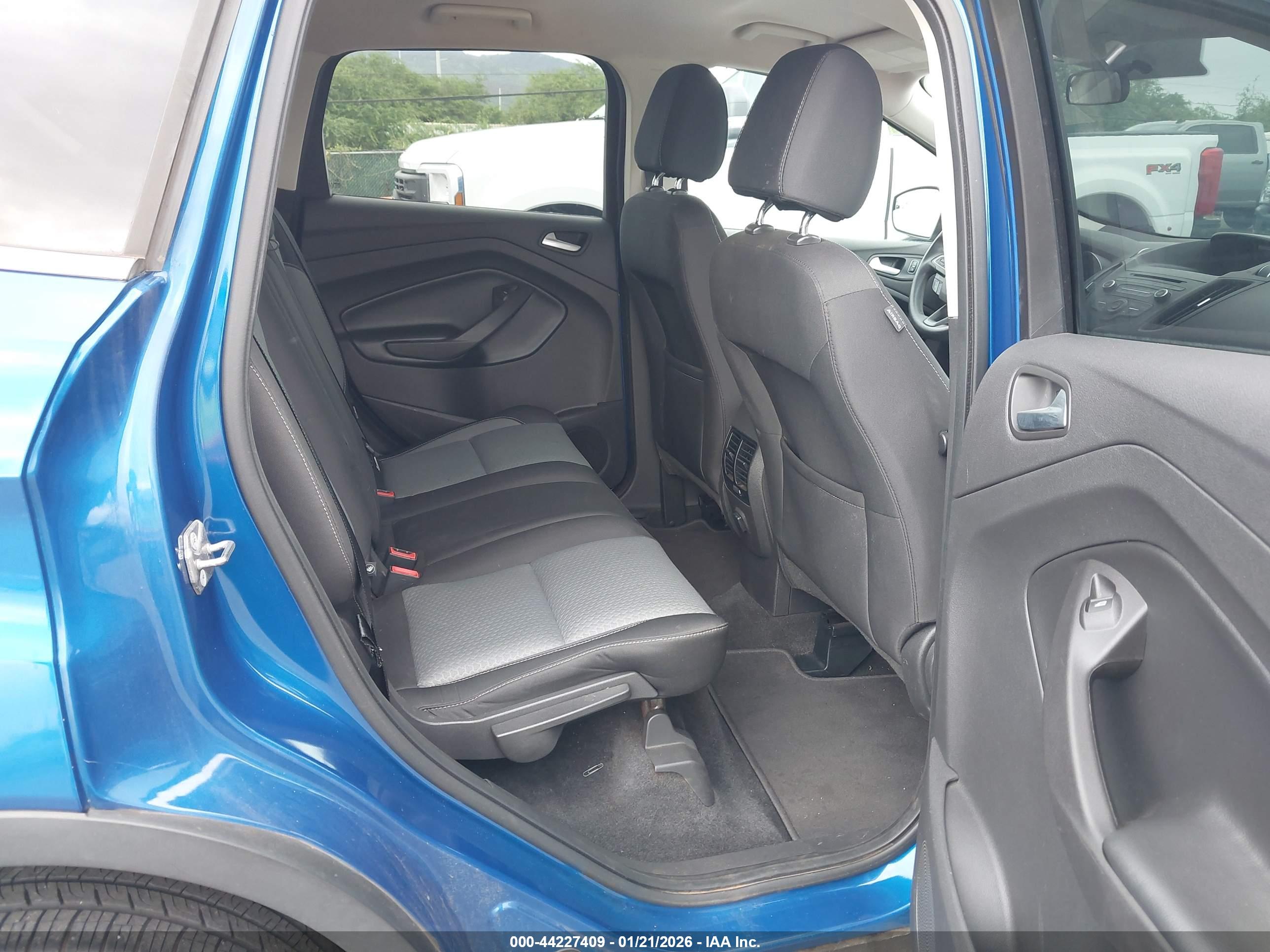 FORD ESCAPE image 8