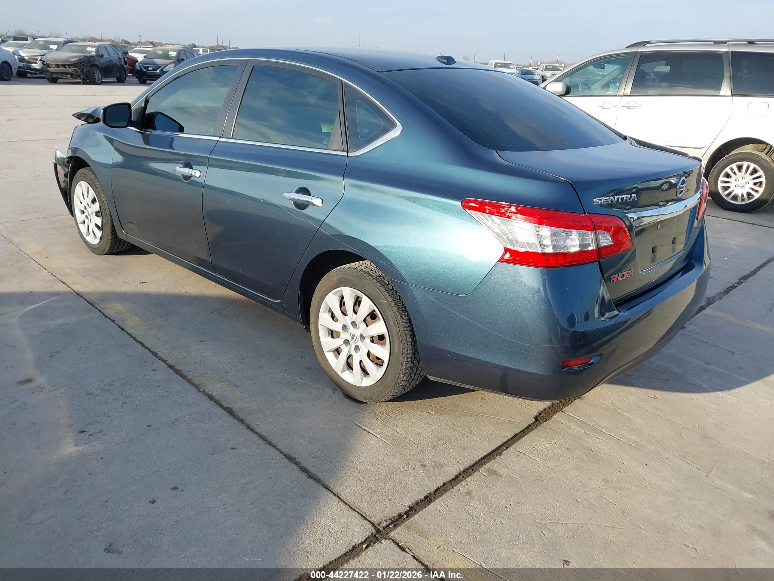 NISSAN SENTRA image 3