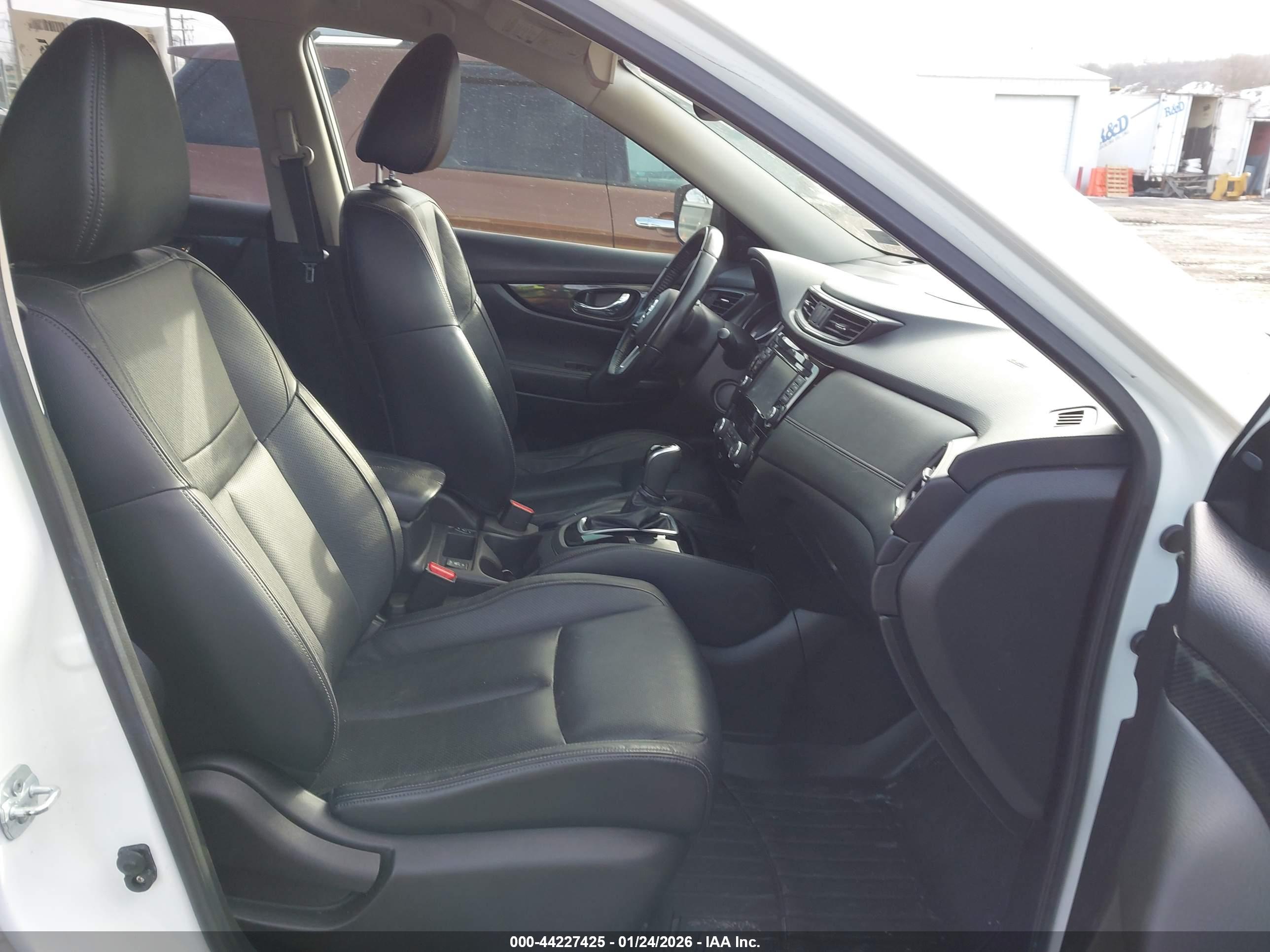 NISSAN ROGUE image 5