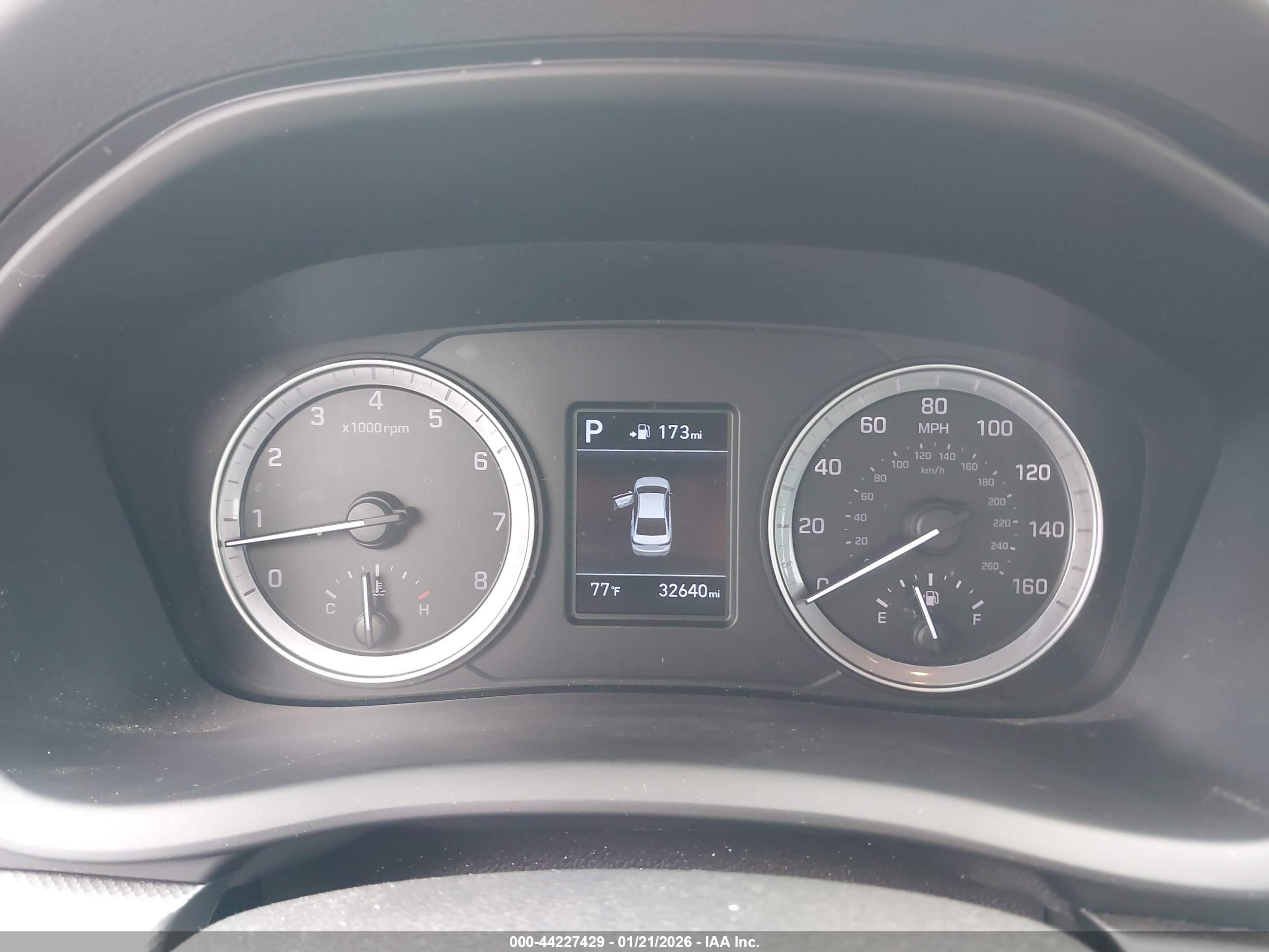 HYUNDAI SONATA image 7