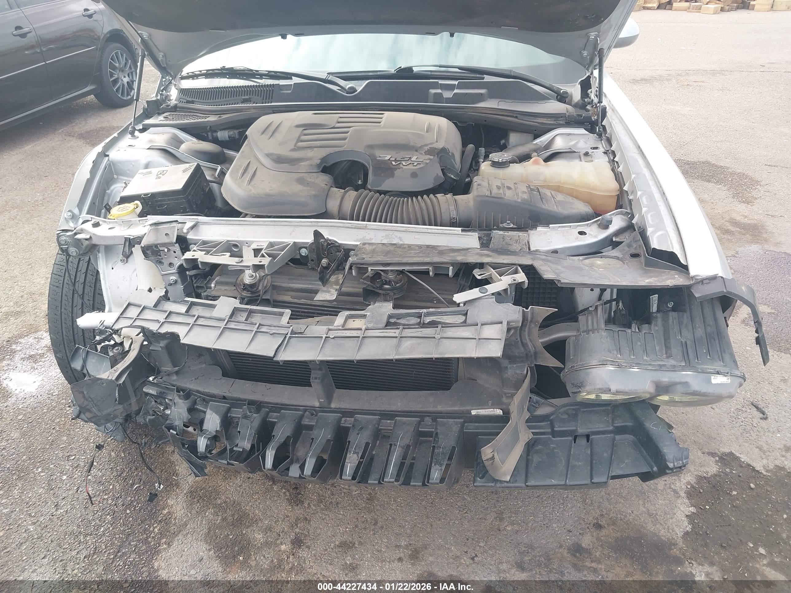 DODGE CHALLENGER image 10