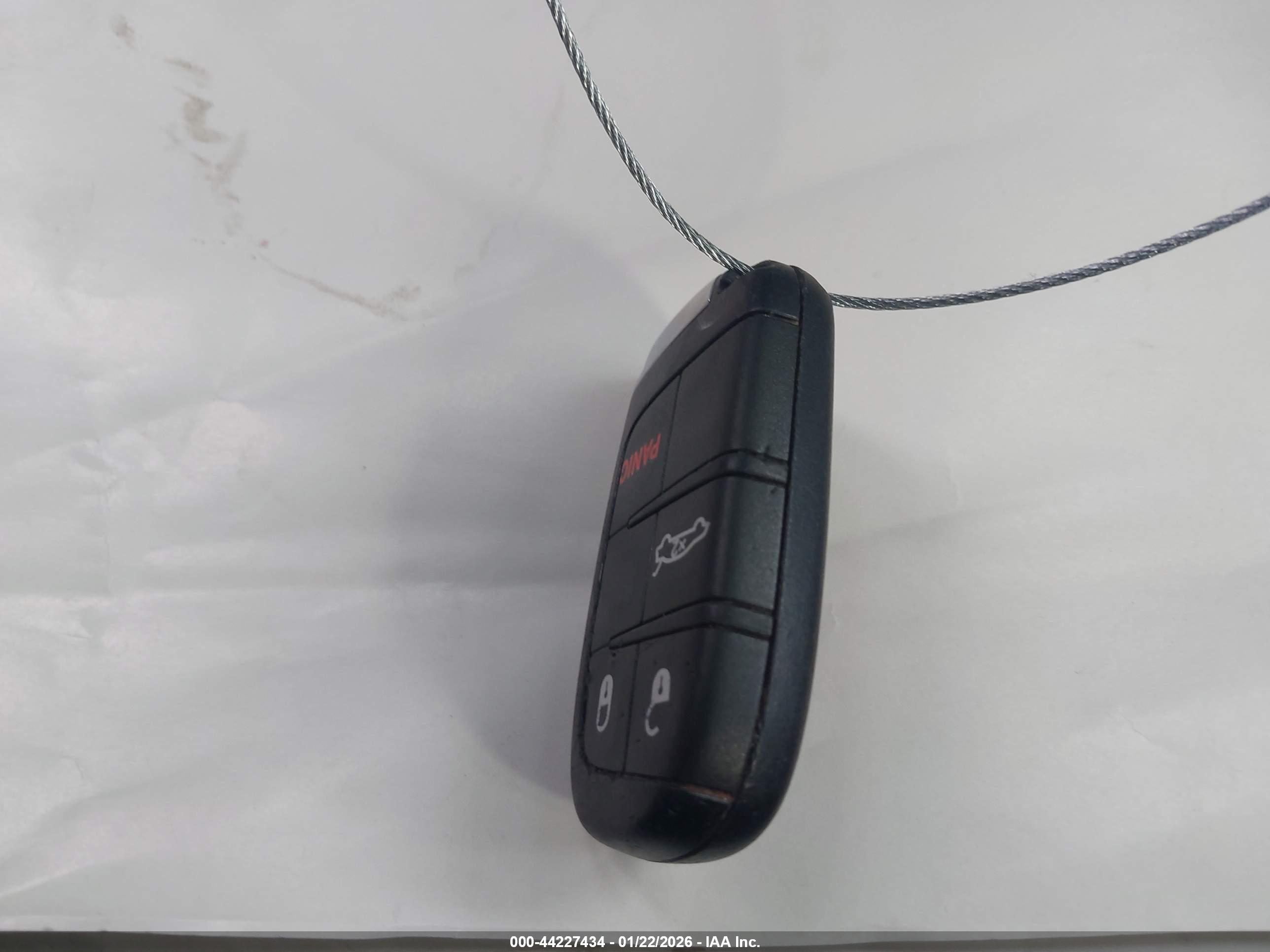 DODGE CHALLENGER image 11