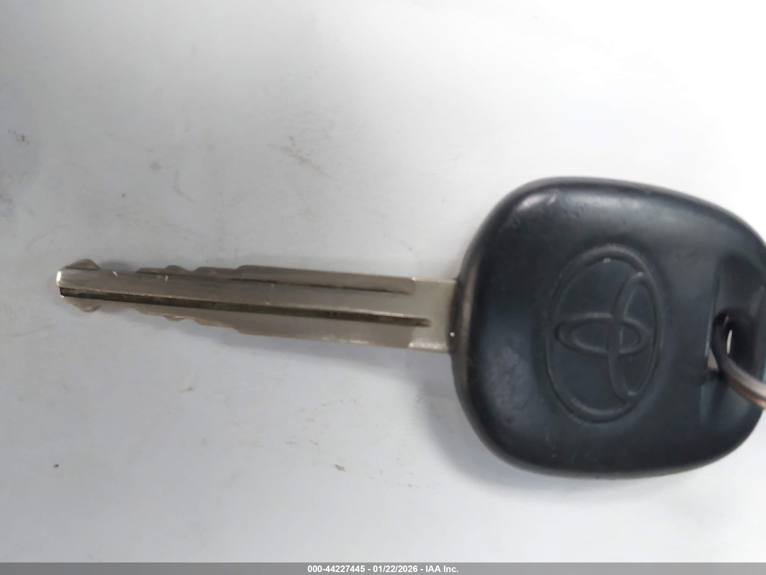 TOYOTA MATRIX image 11