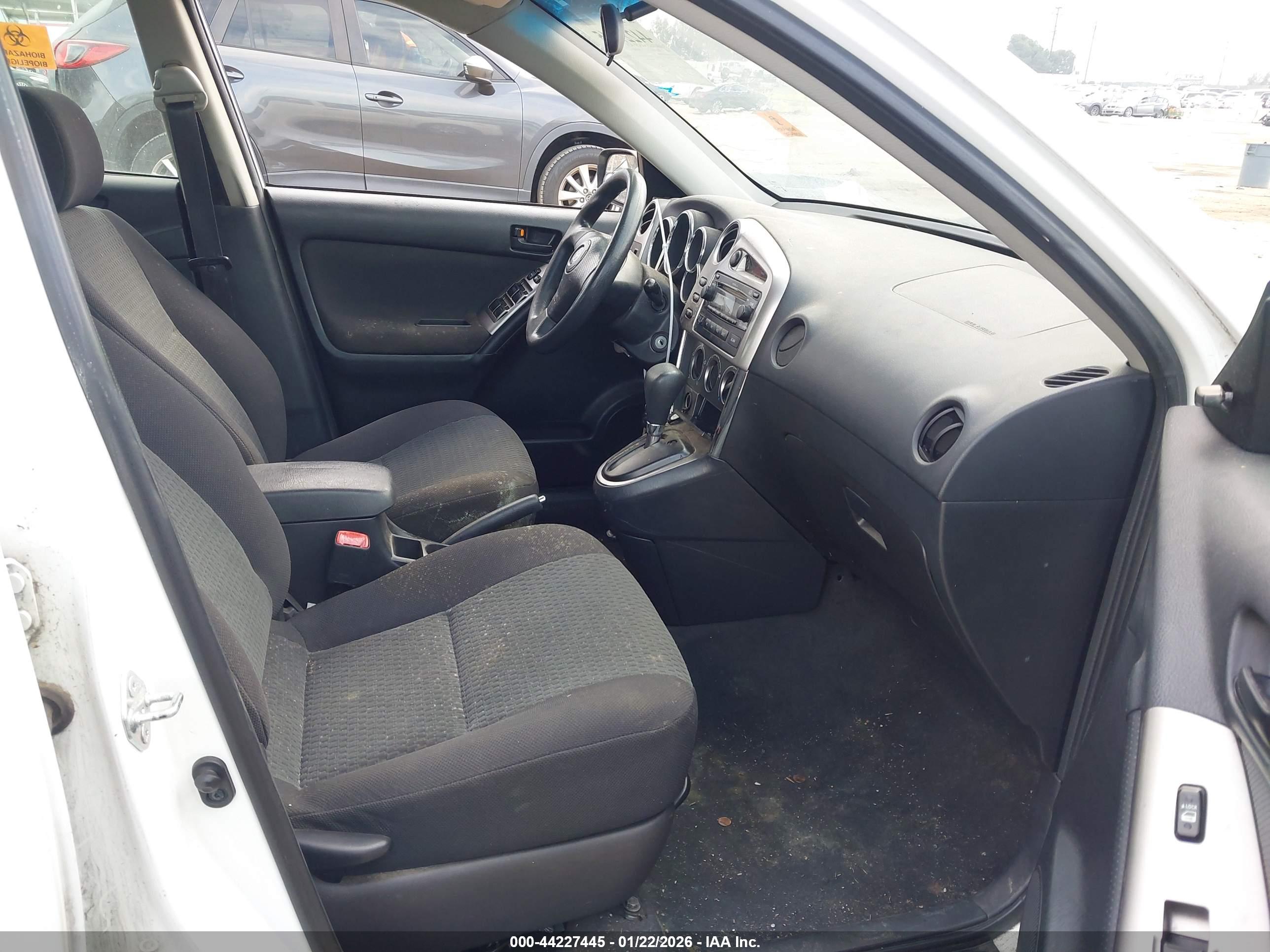 TOYOTA MATRIX image 5