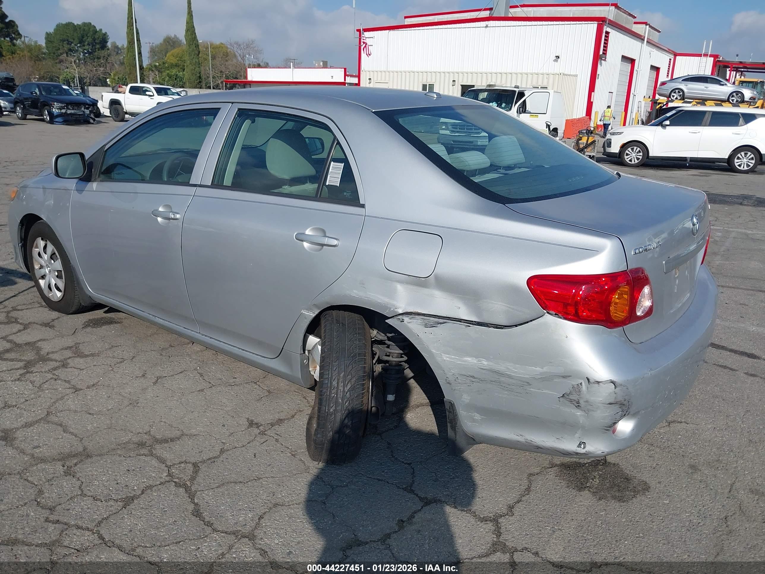TOYOTA COROLLA image 3