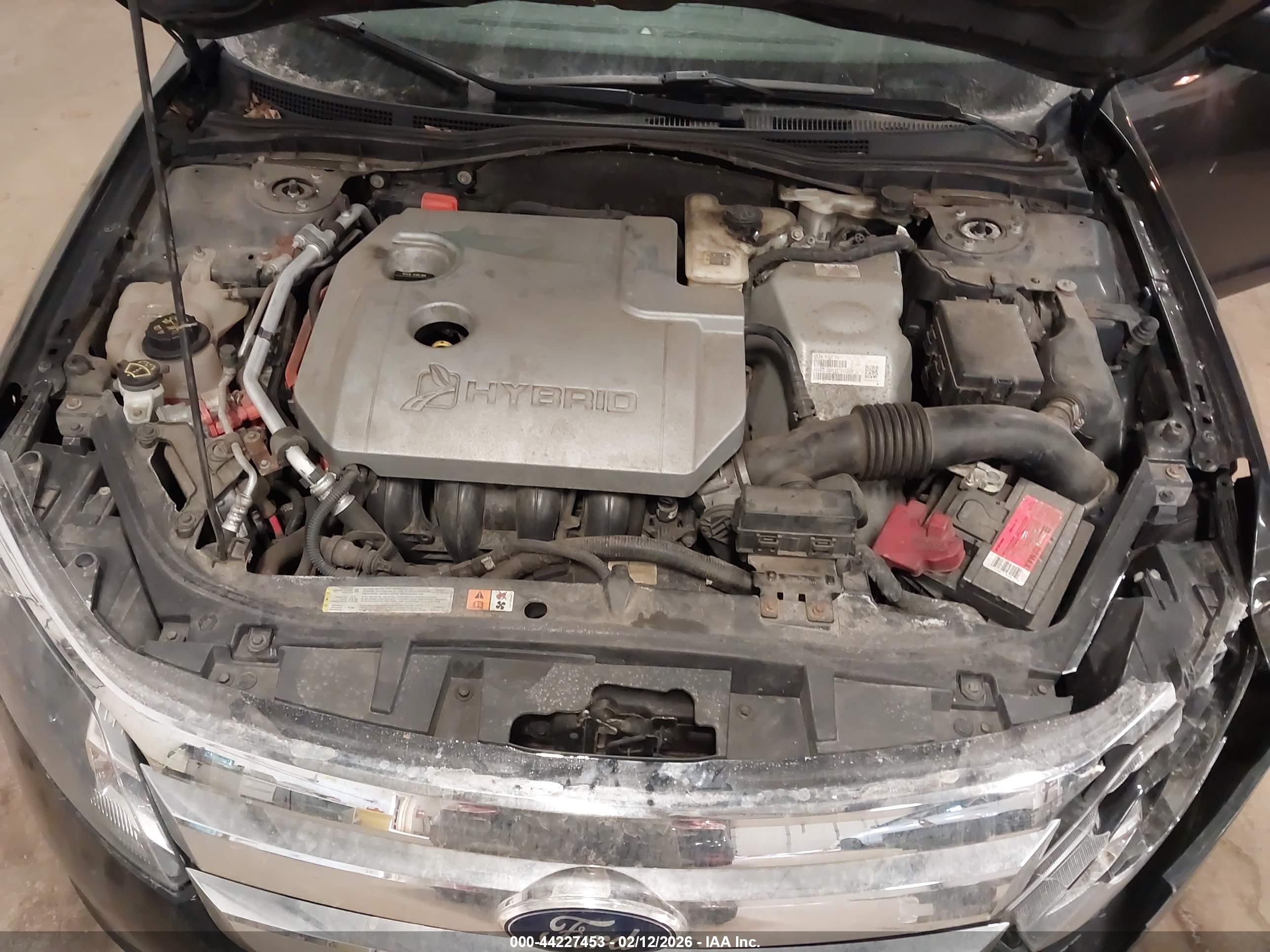FORD FUSION image 10