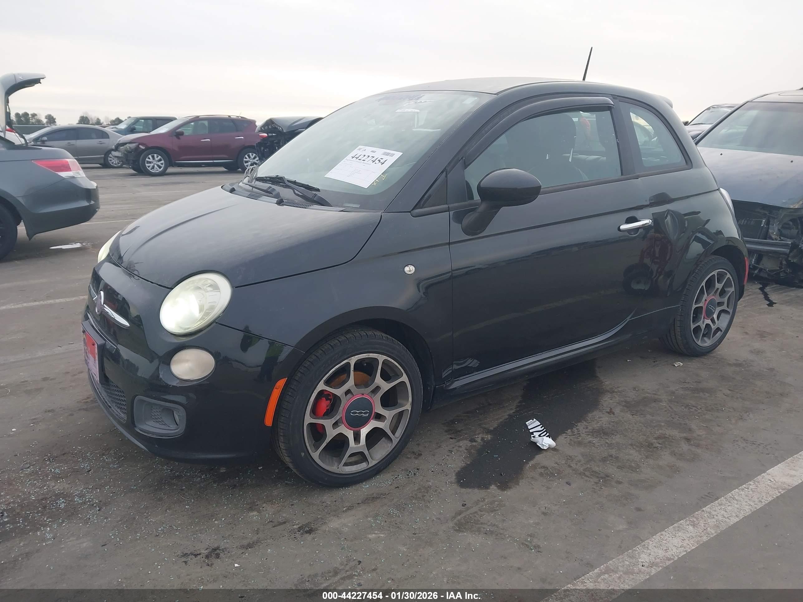 FIAT 500 image 2