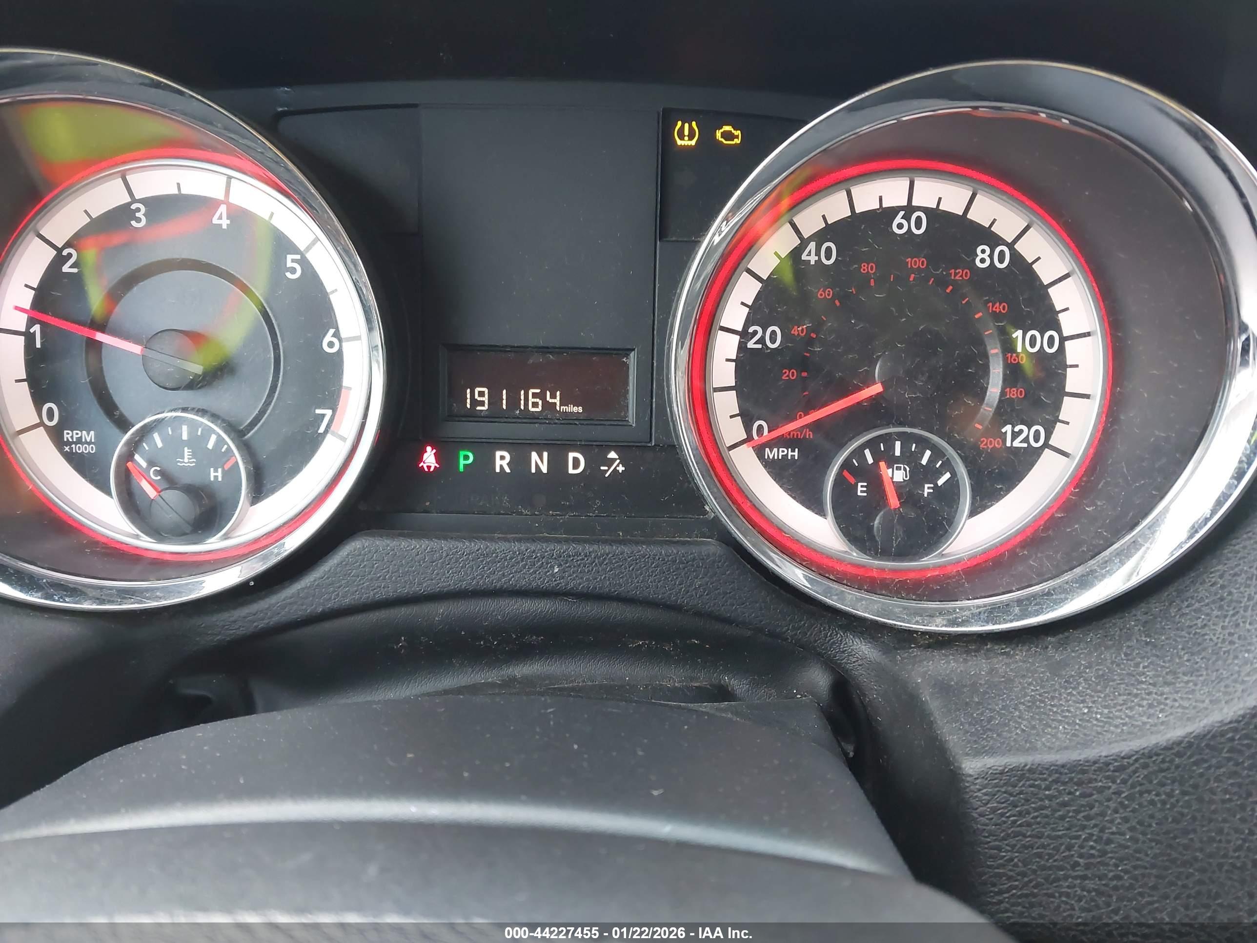 DODGE GRAND image 7