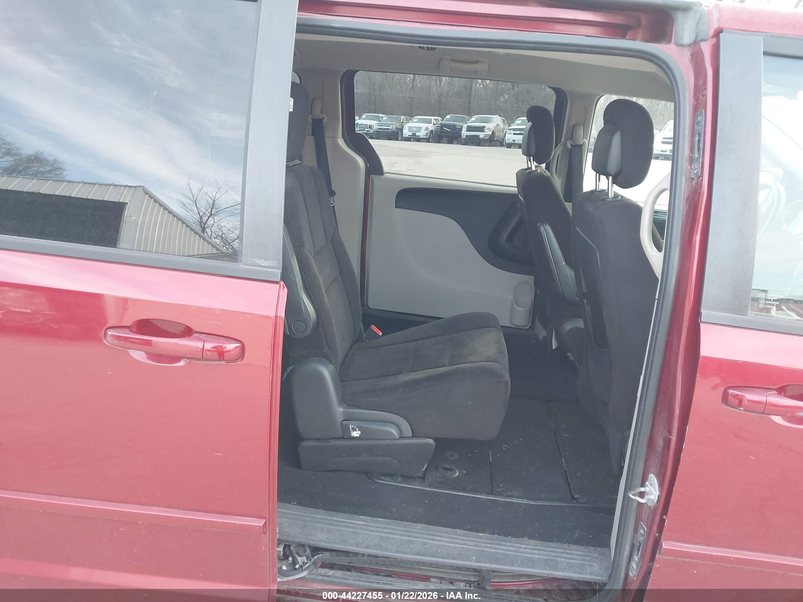DODGE GRAND image 8
