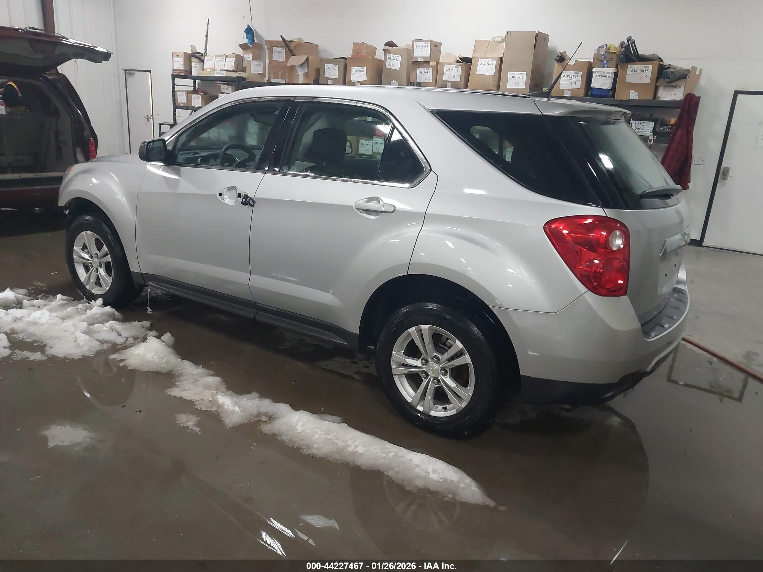 CHEVROLET EQUINOX image 3