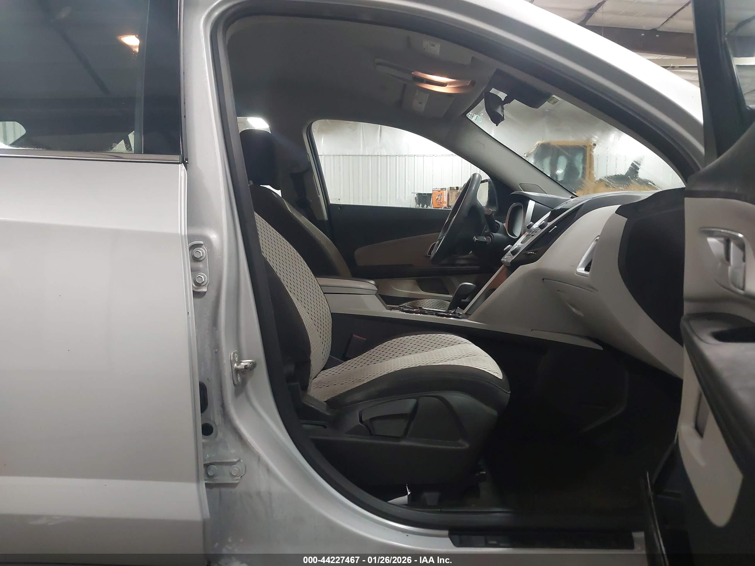CHEVROLET EQUINOX image 5