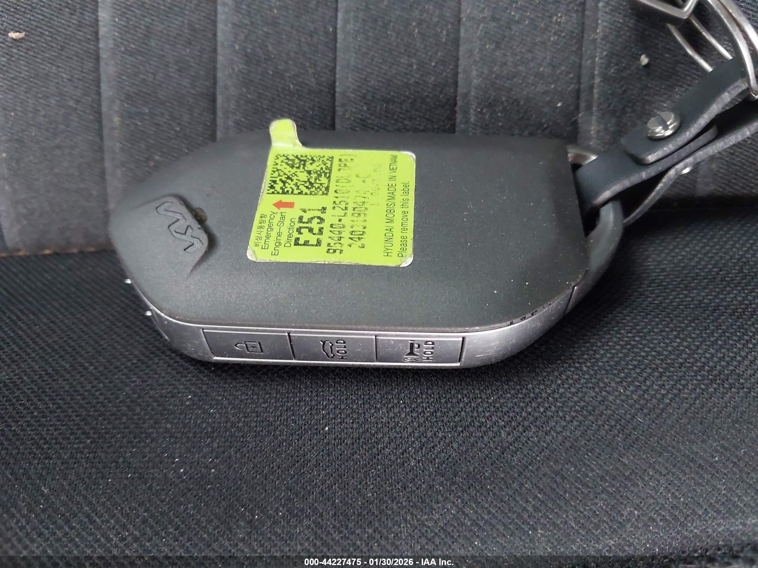 KIA K5 image 11