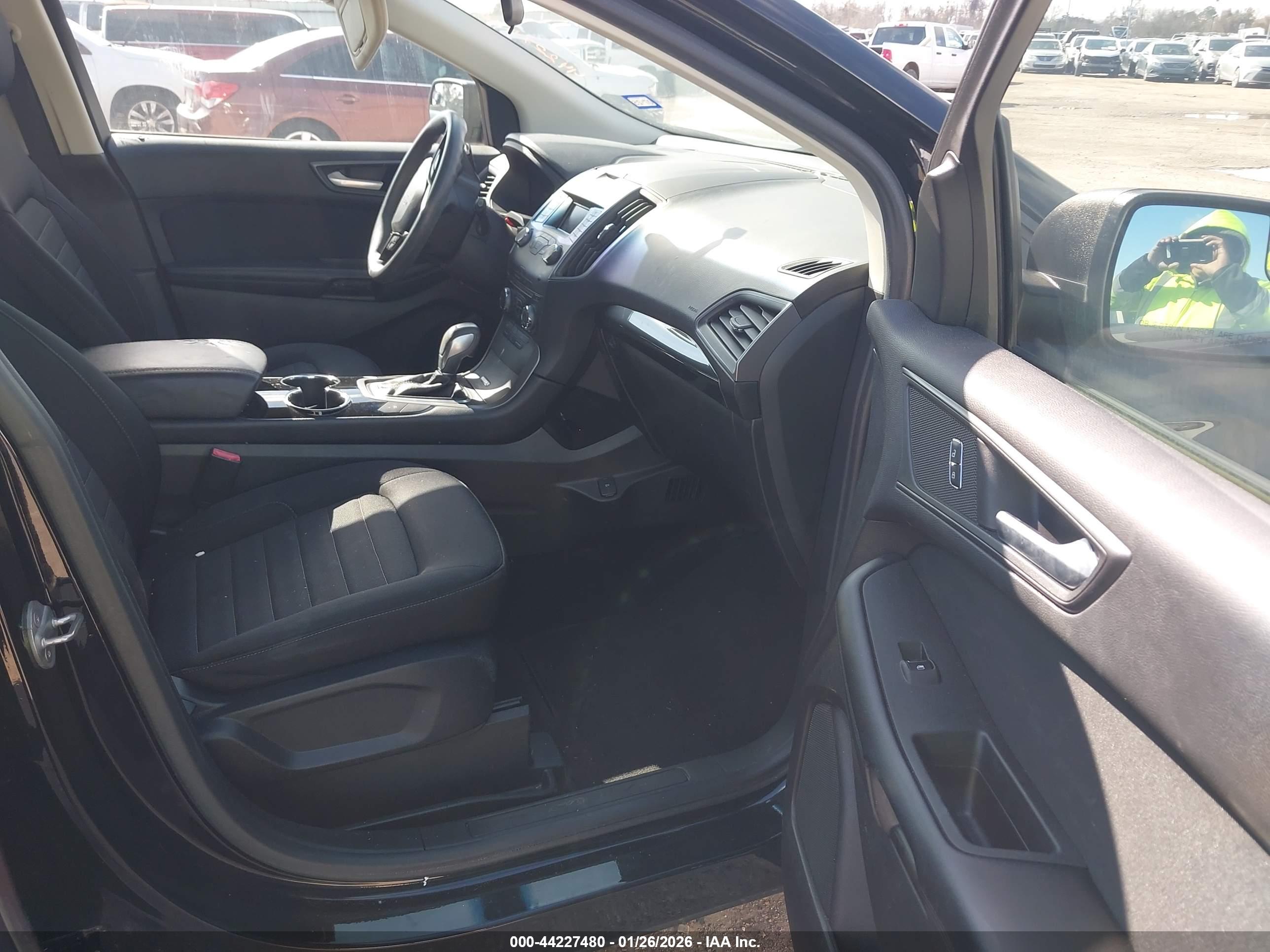 FORD EDGE image 5