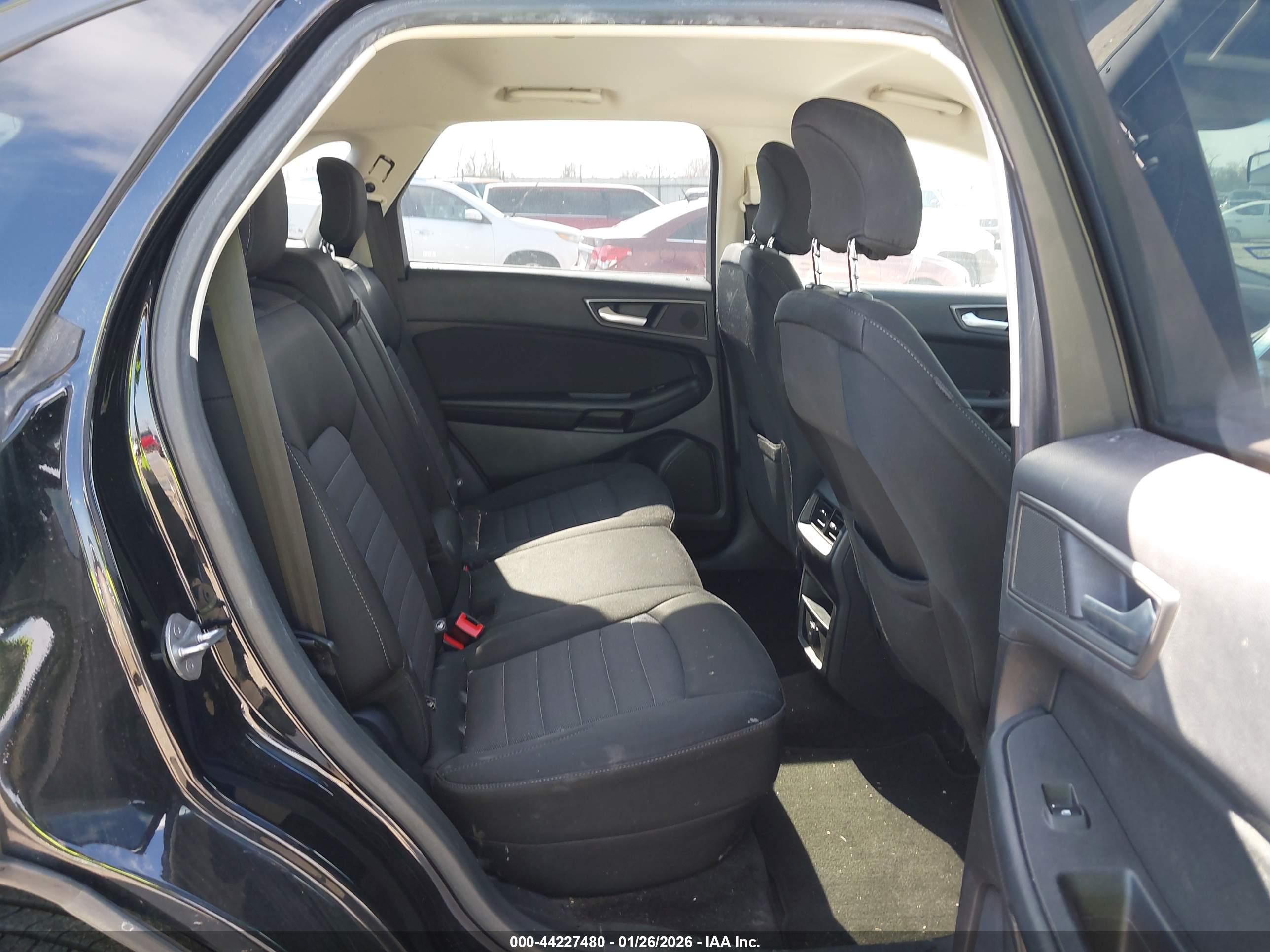 FORD EDGE image 8