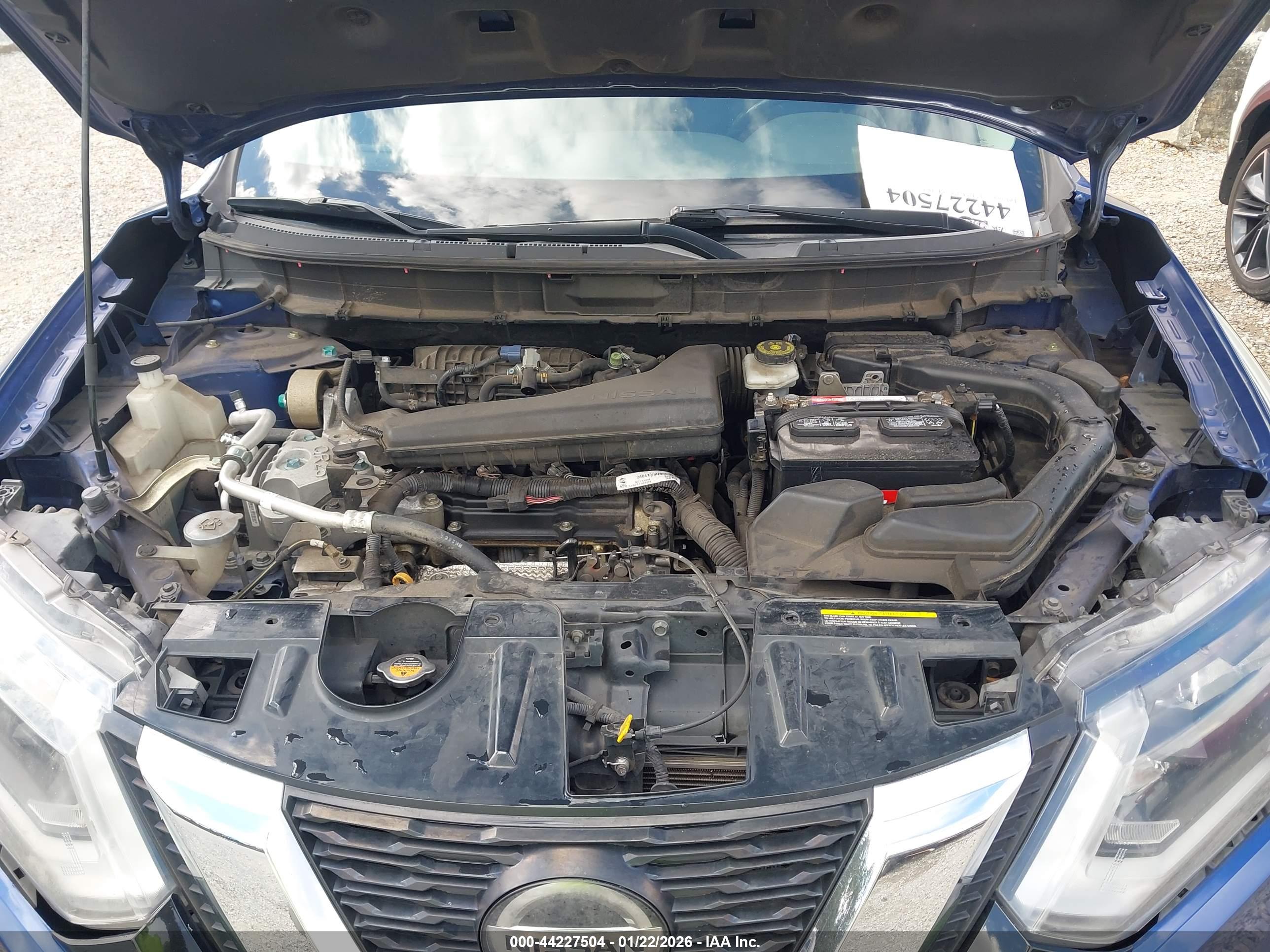 NISSAN ROGUE image 10