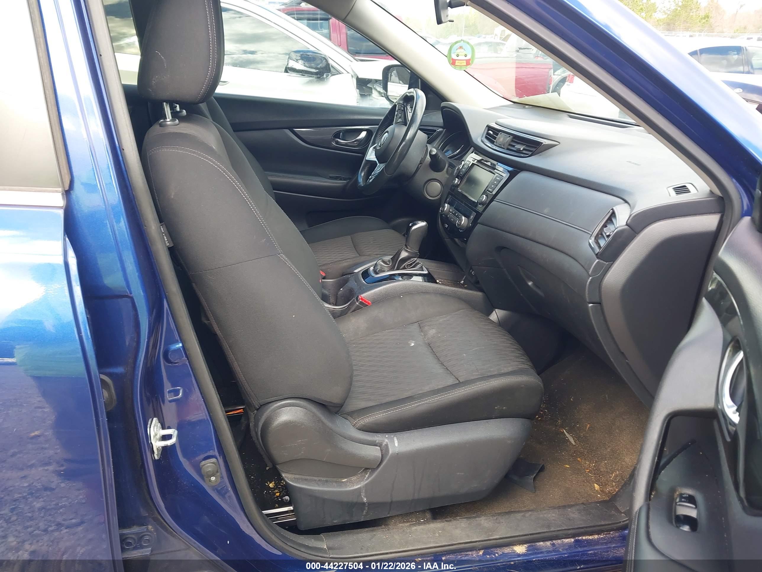 NISSAN ROGUE image 5