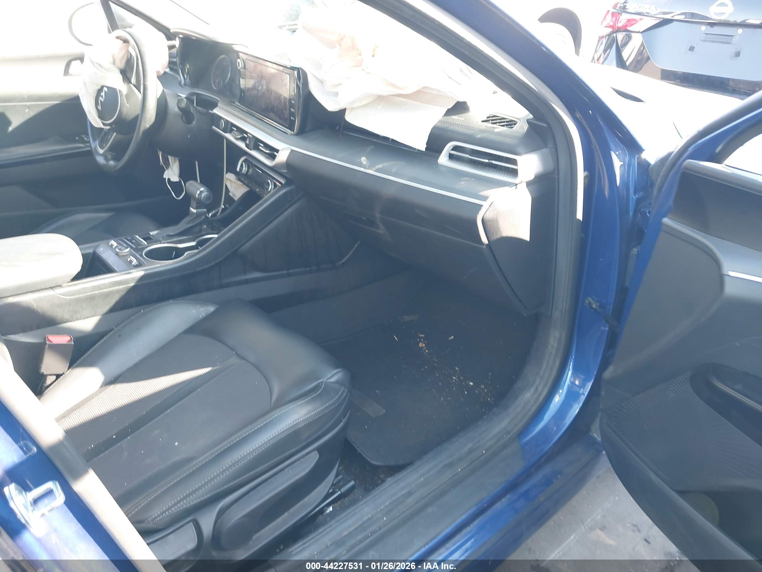 KIA K5 image 5