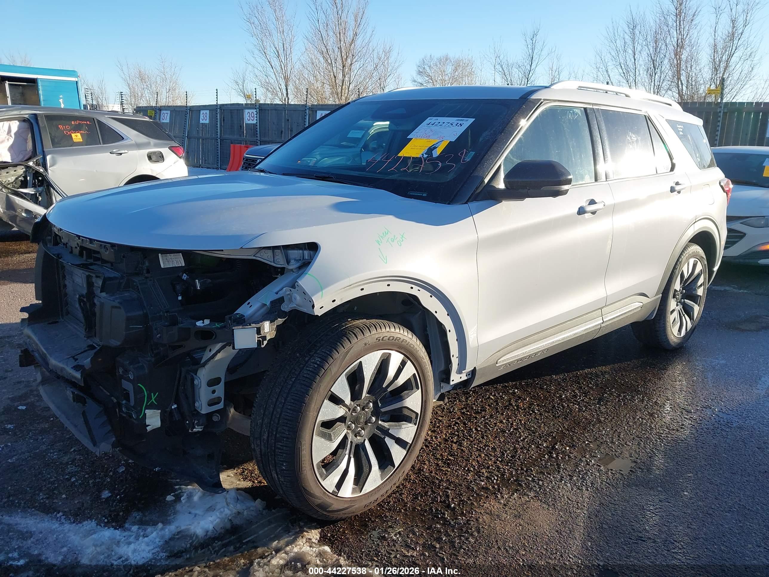 FORD EXPLORER image 2