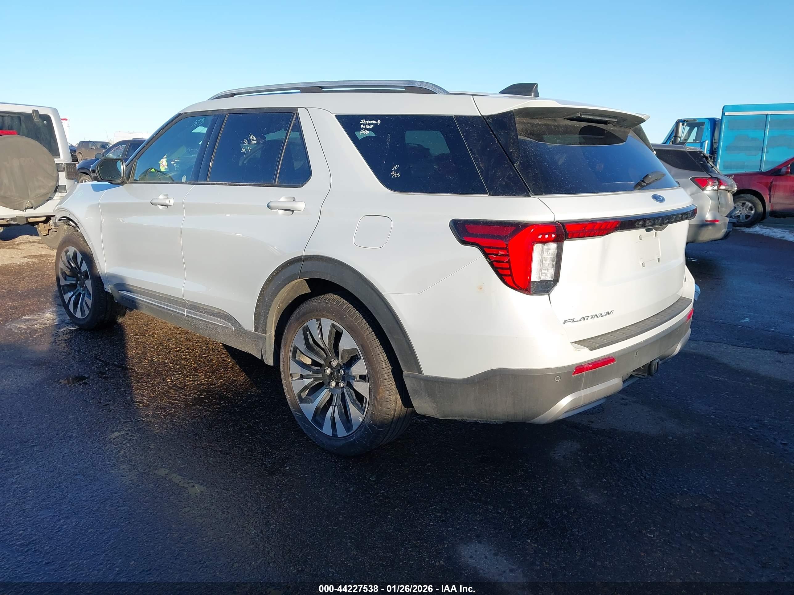 FORD EXPLORER image 3