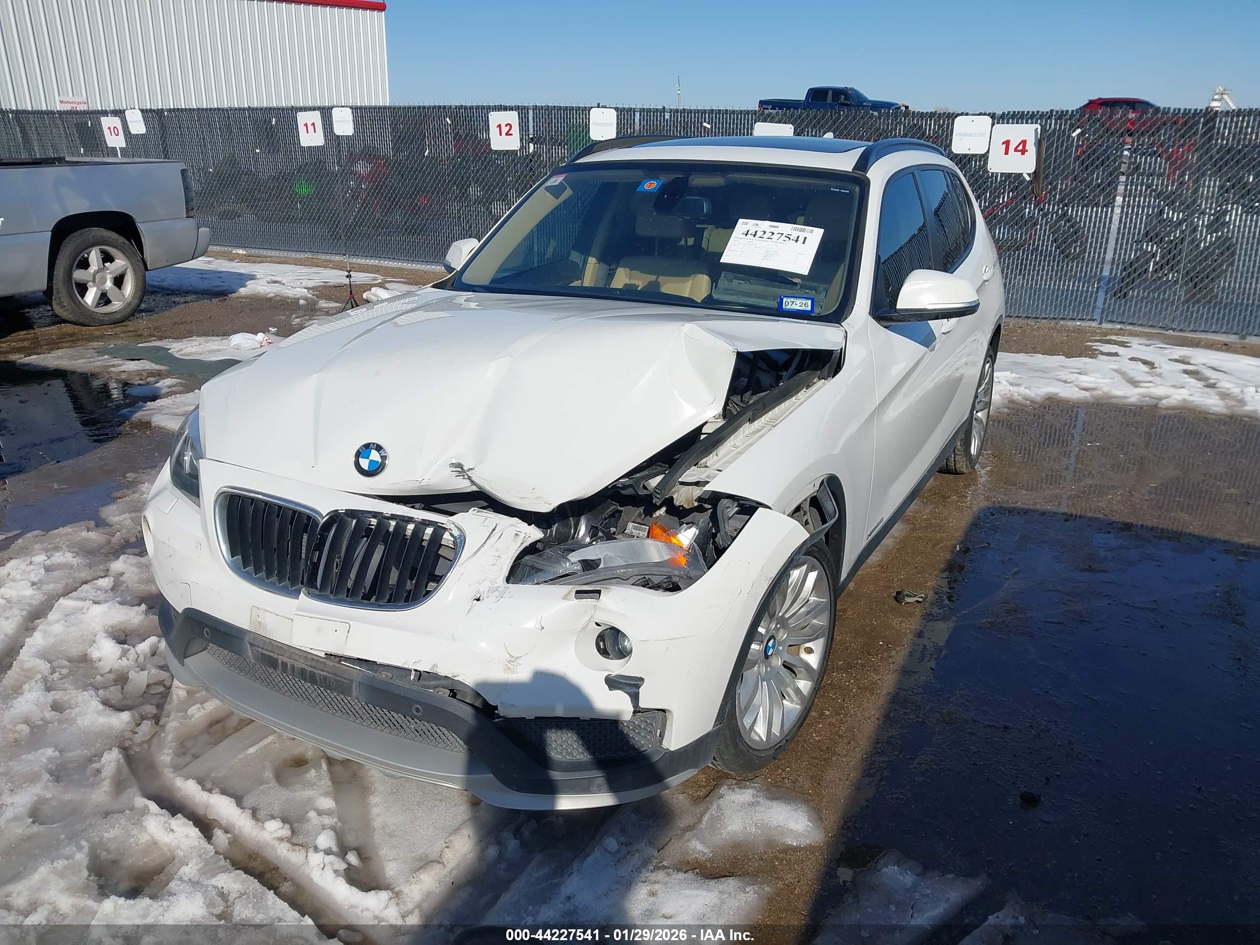 BMW X1 image 2