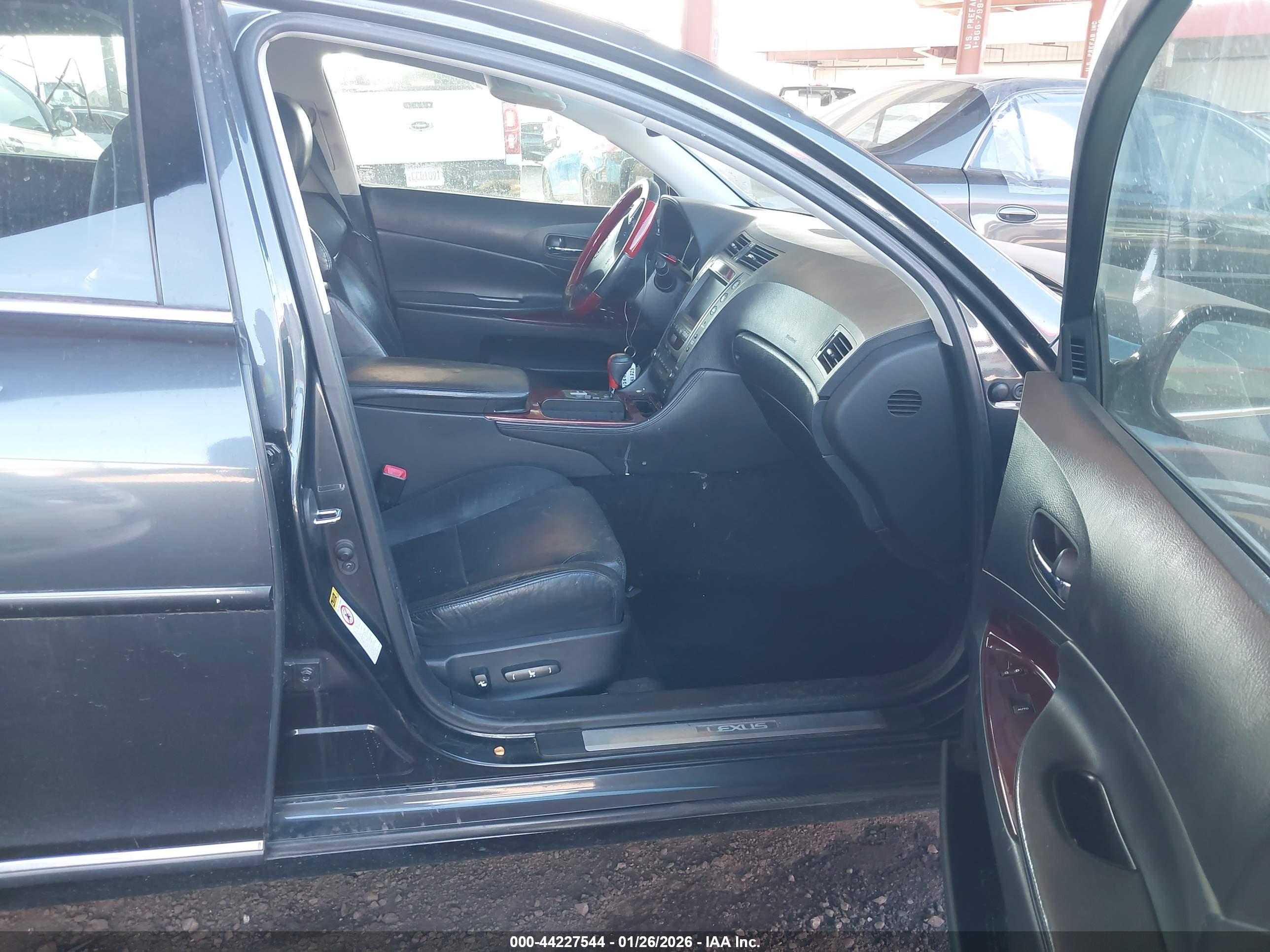 LEXUS GS image 5