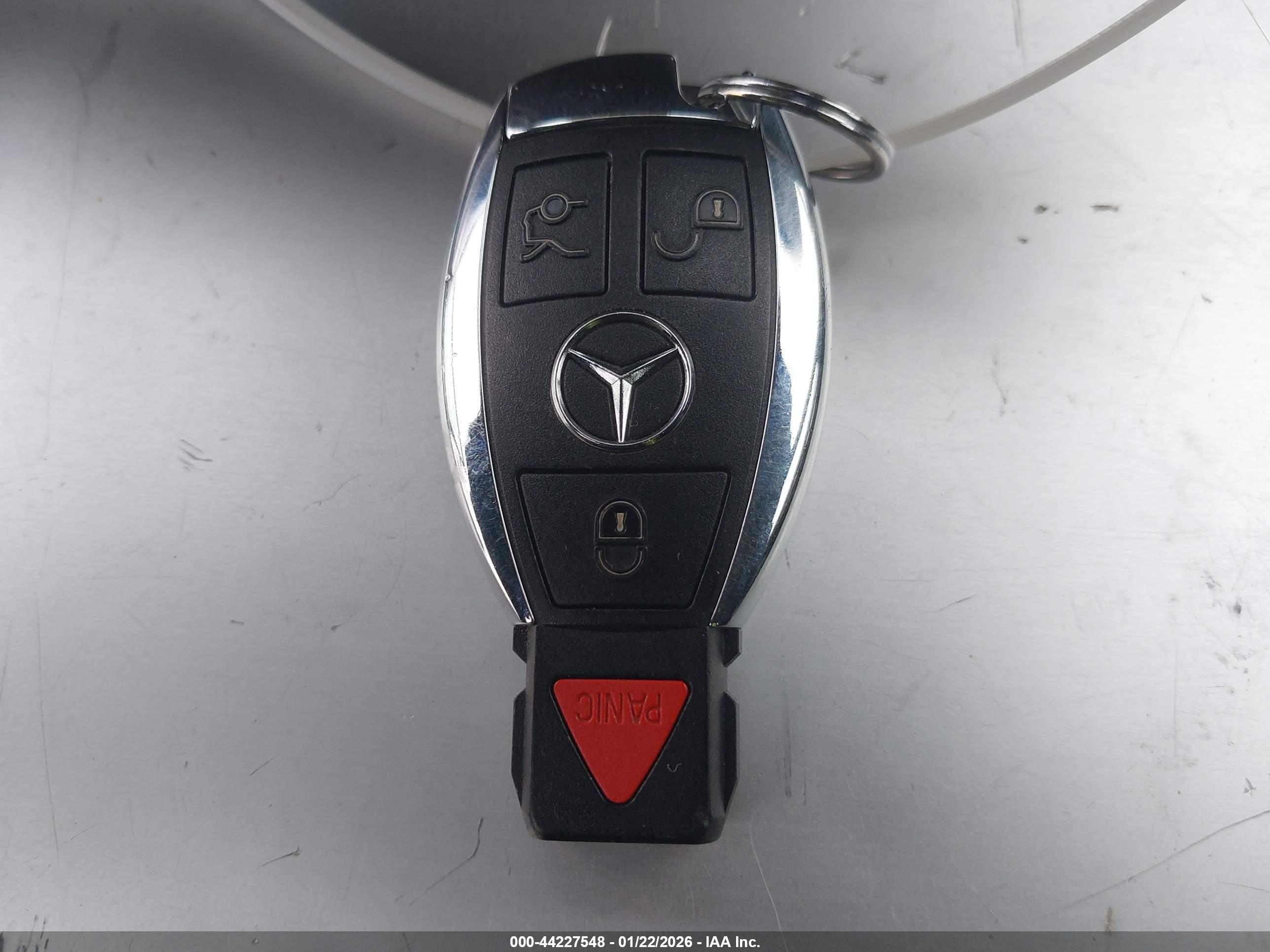 MERCEDES-BENZ C image 11