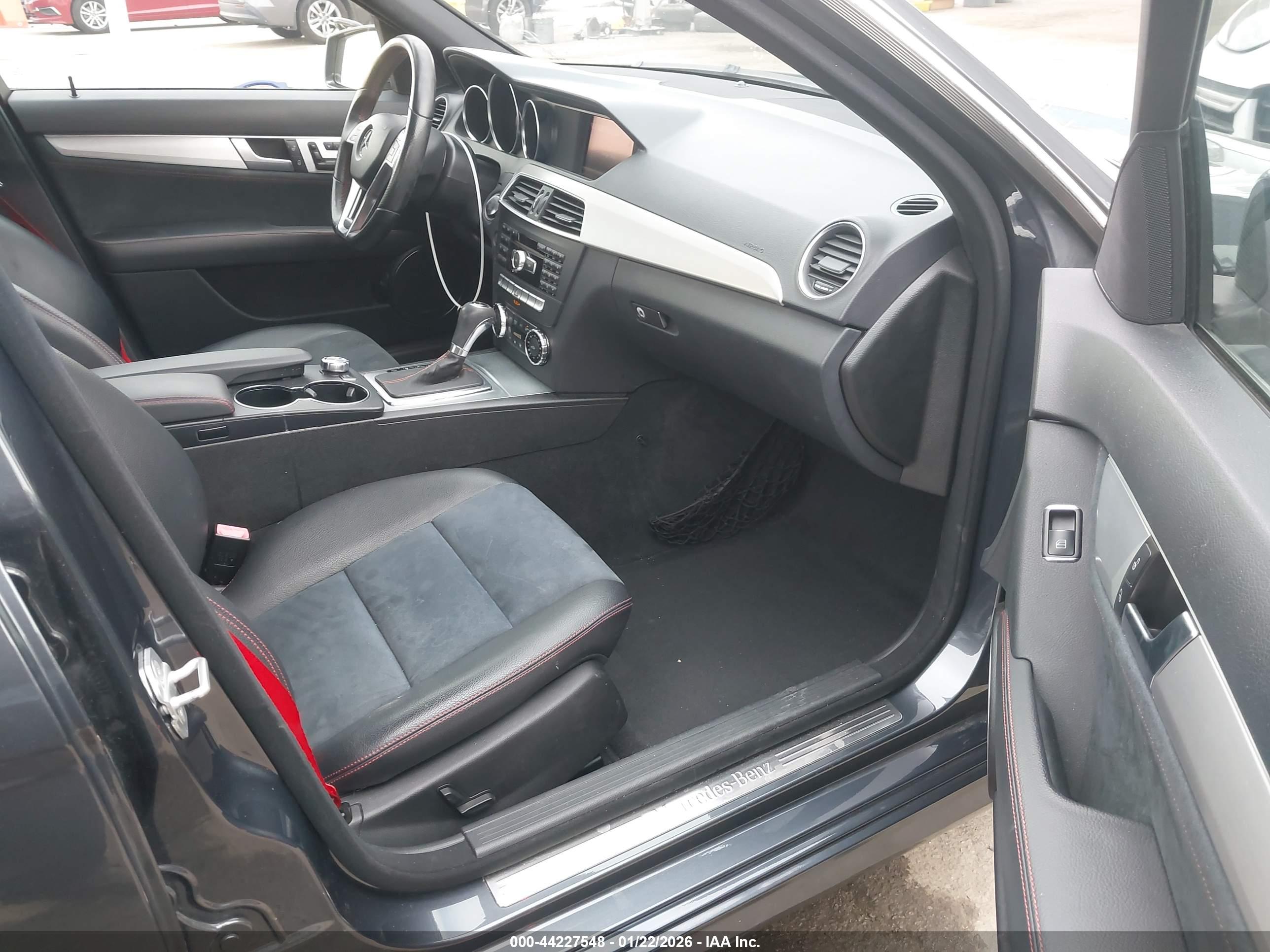 MERCEDES-BENZ C image 5