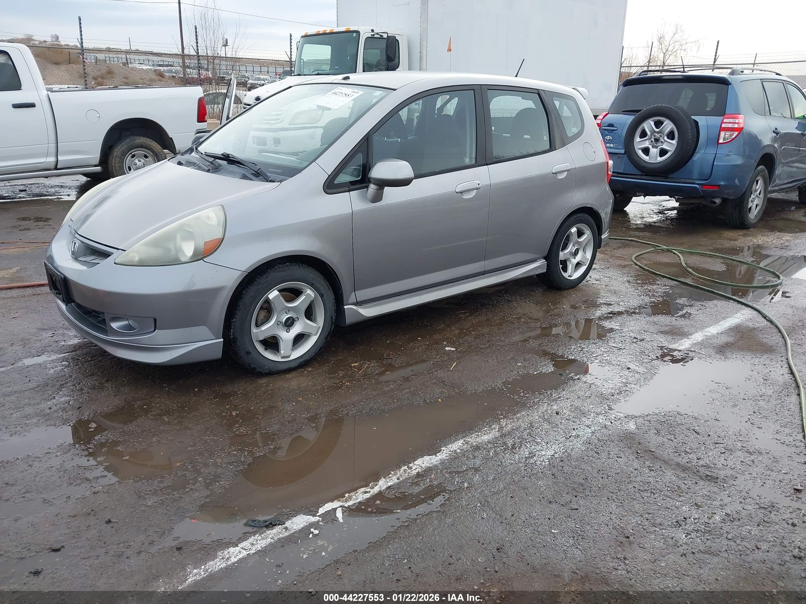 HONDA FIT image 2