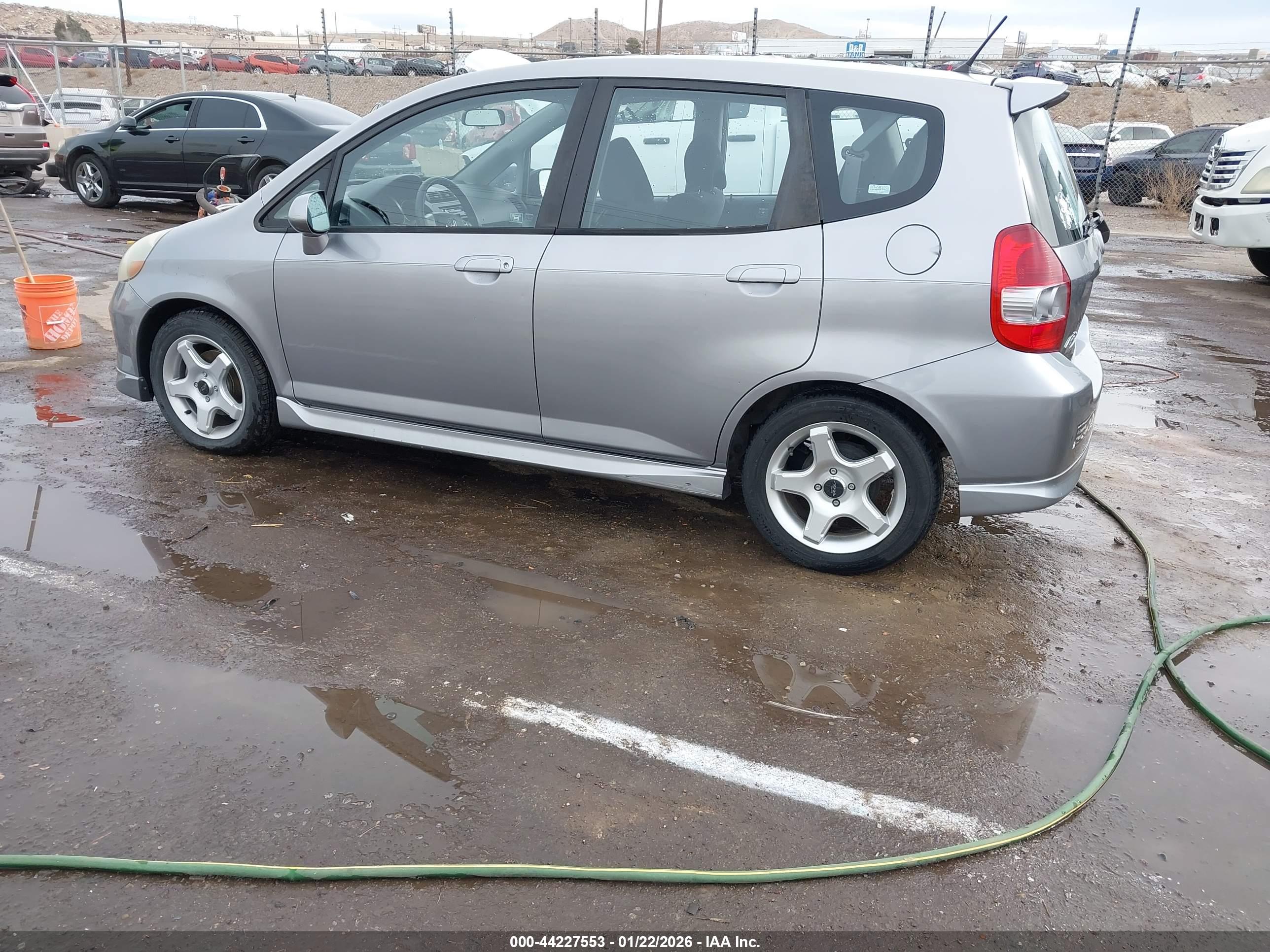 HONDA FIT image 3