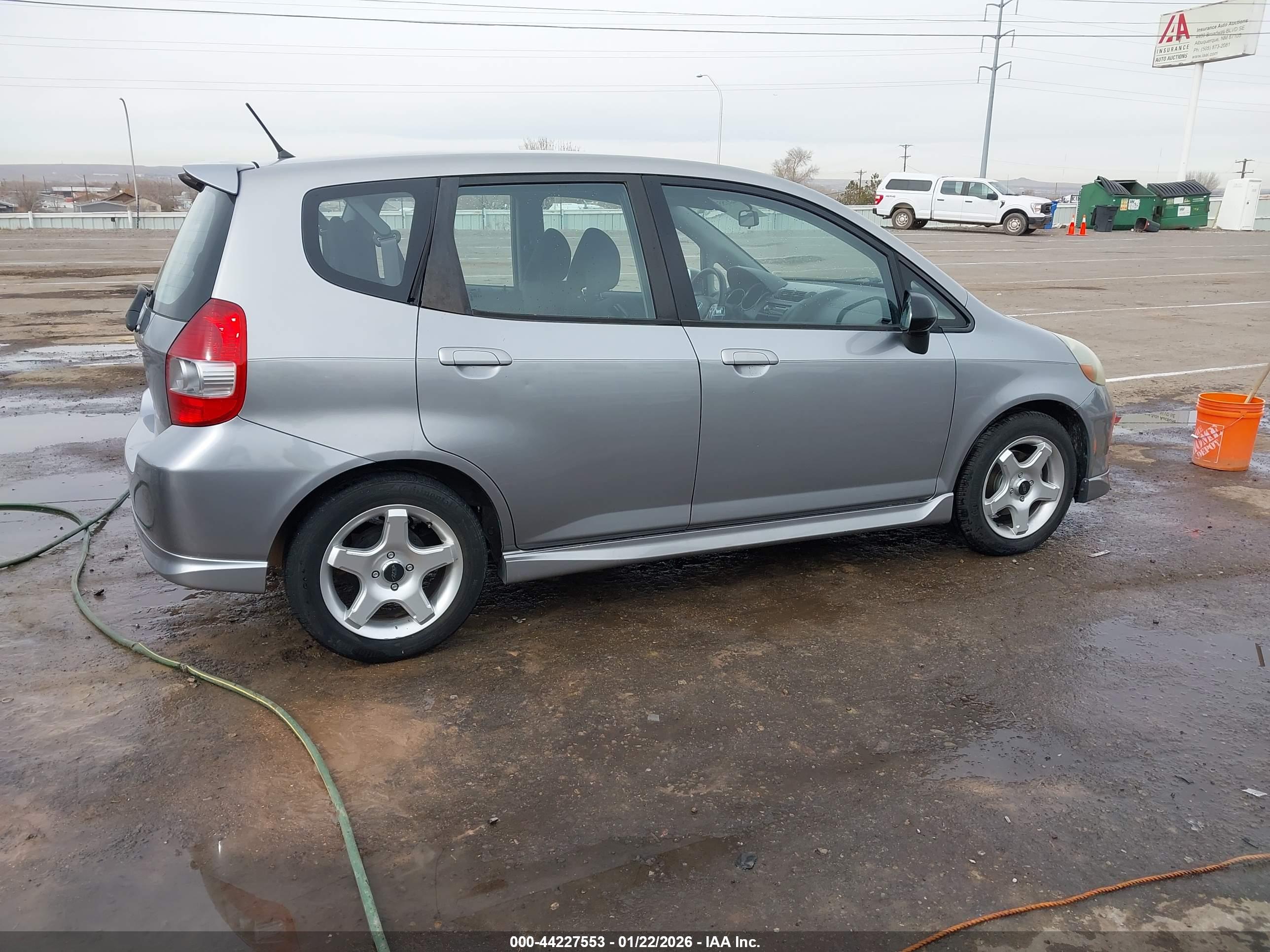 HONDA FIT image 4