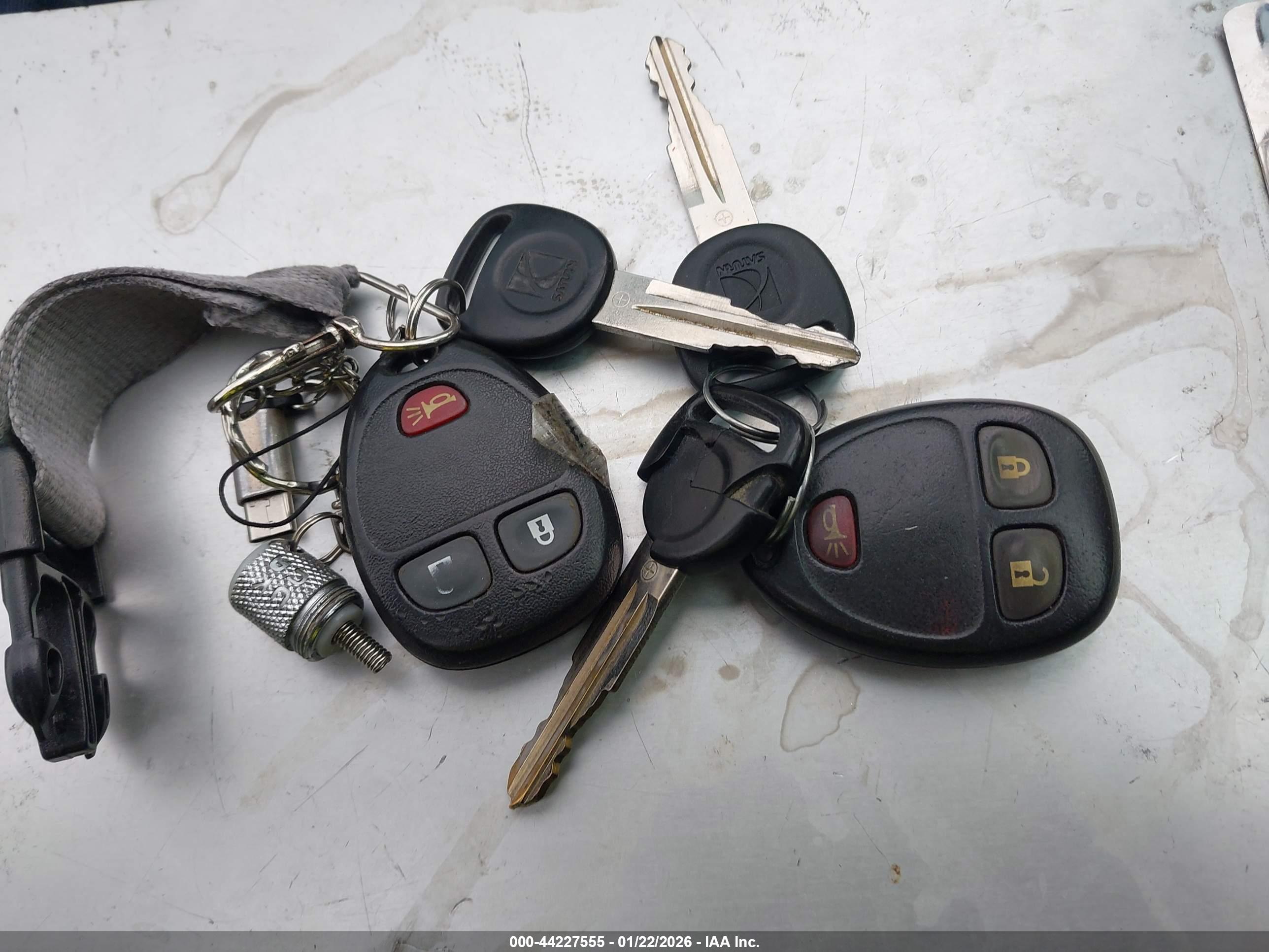SATURN VUE image 11