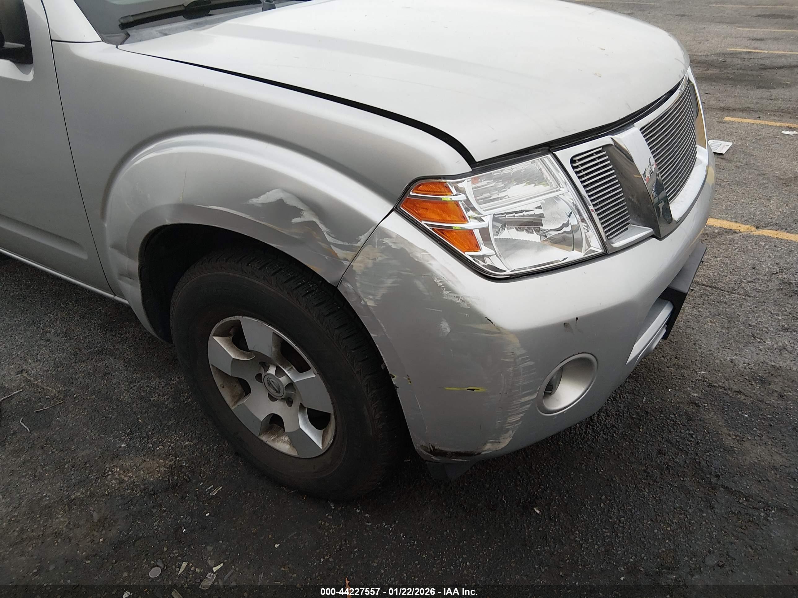 NISSAN PATHFINDER image 6