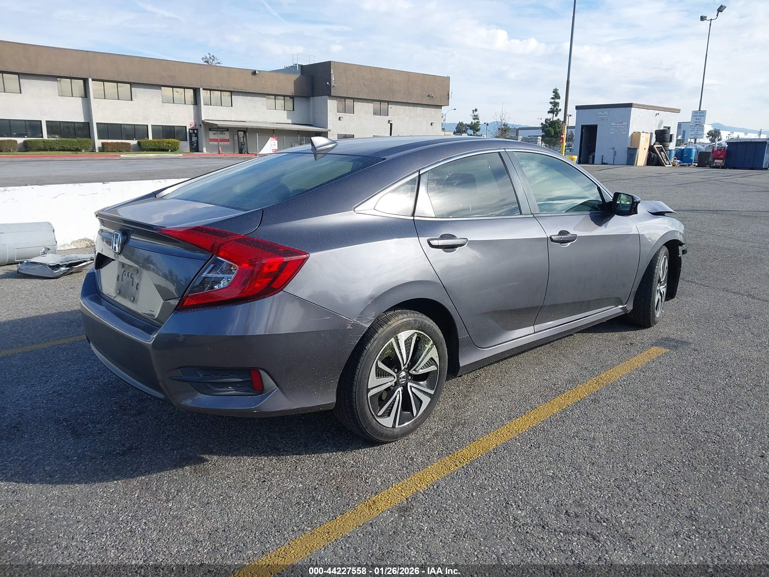 HONDA CIVIC image 4