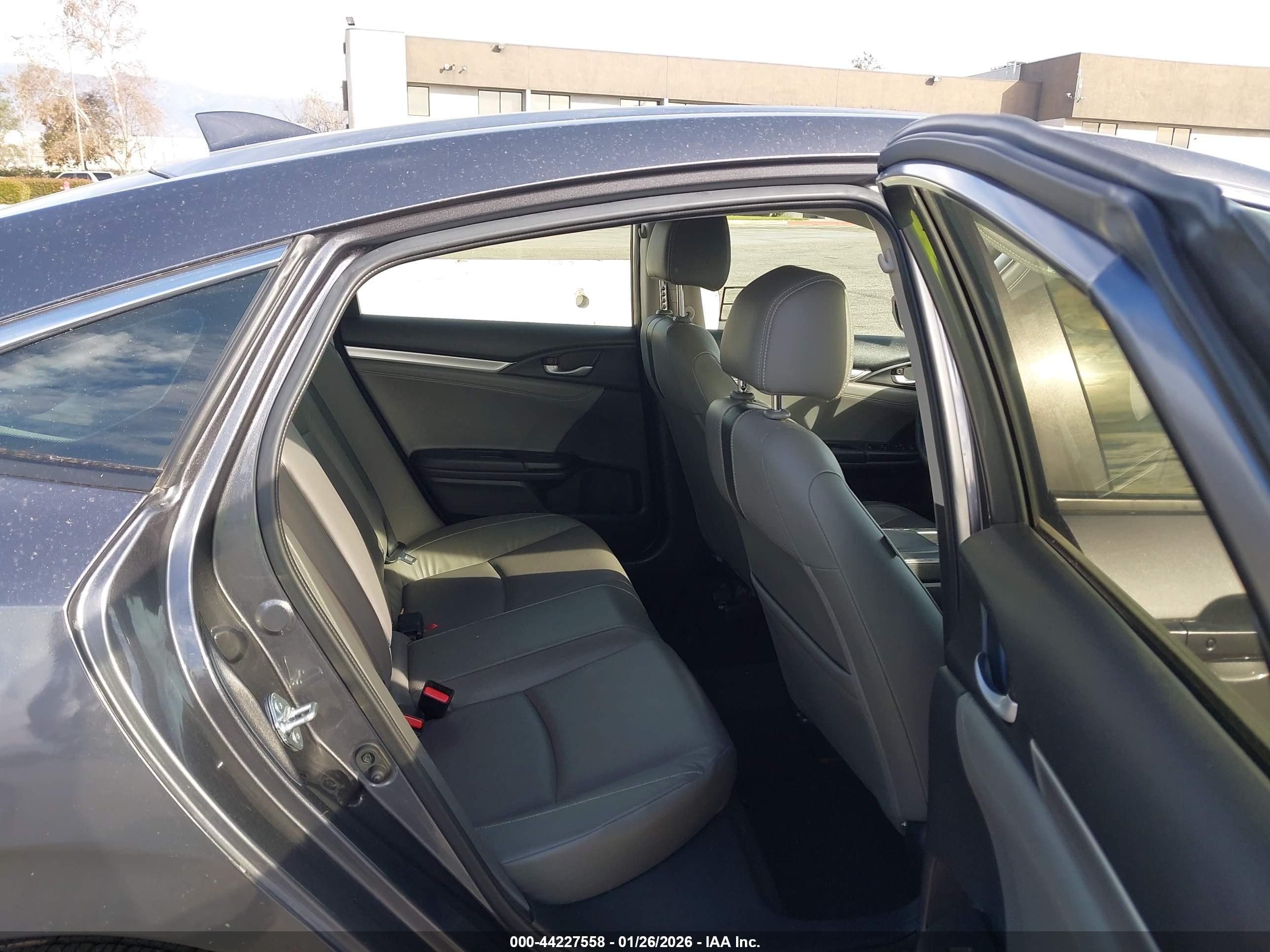 HONDA CIVIC image 8