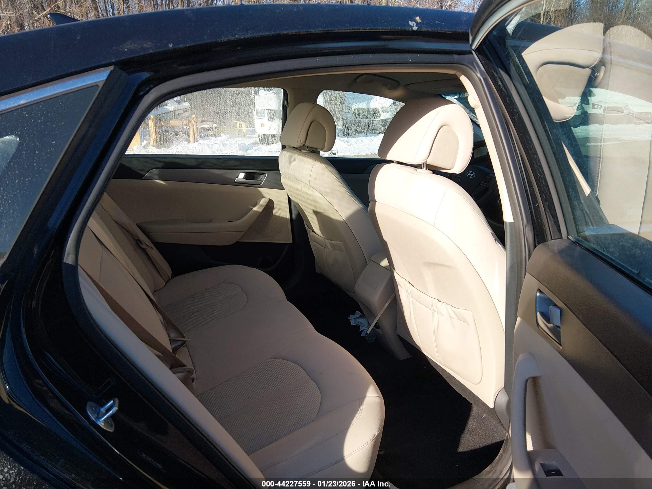 HYUNDAI SONATA image 8
